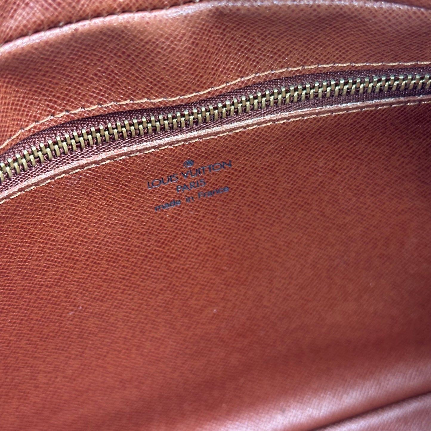 Authentic Louis Vuitton 2003 Monogram Trocadero 27 Crossbody