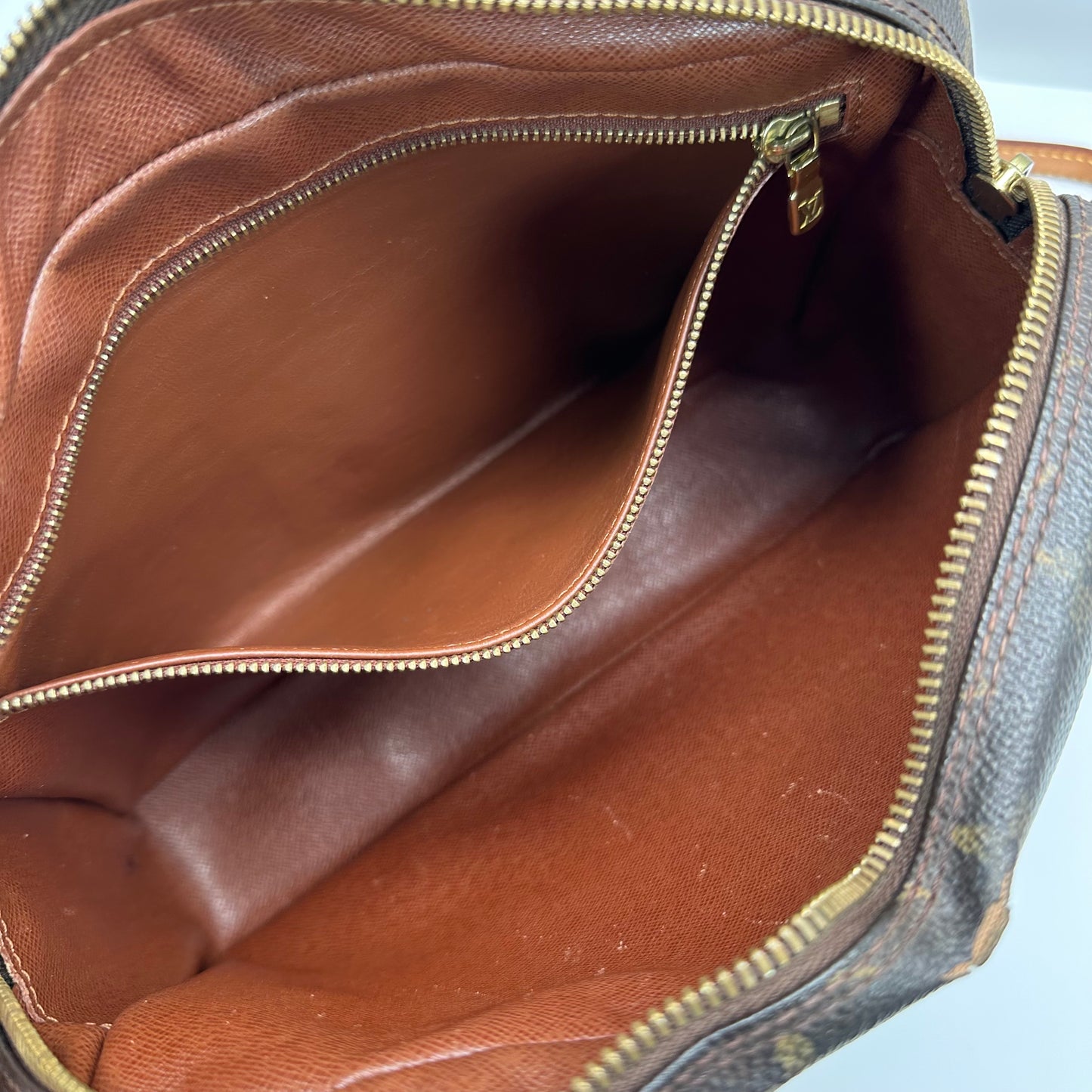 Authentic Louis Vuitton 2003 Monogram Trocadero 27 Crossbody