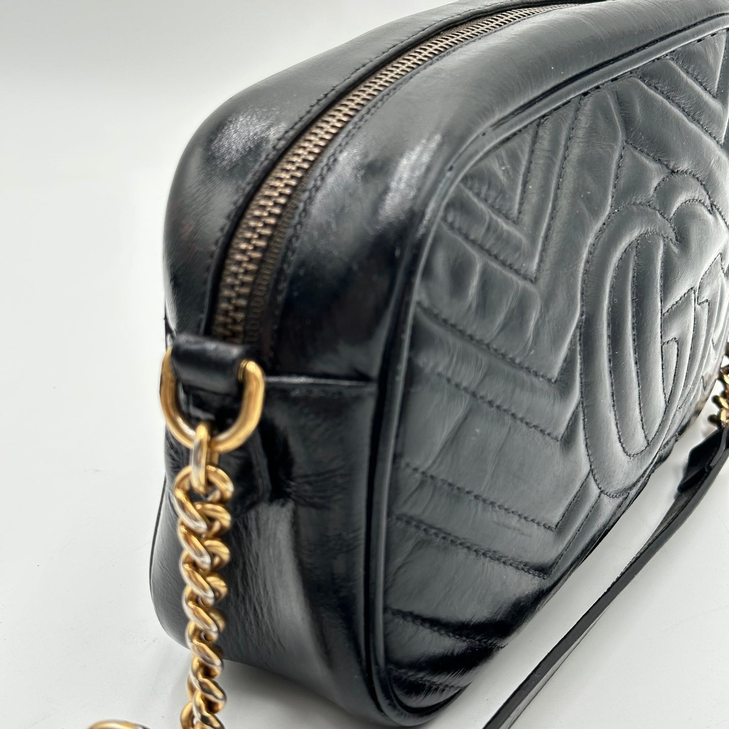 Authentic GUCCI Black Marmont V Stitch Crossbody