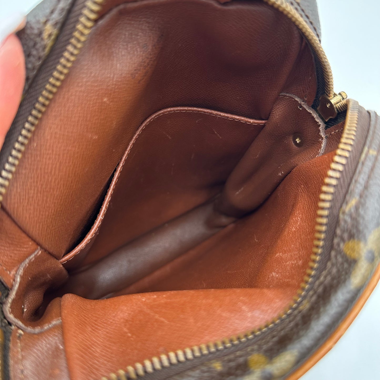 Authentic Louis Vuitton 1987 Monogram Amazone MM Crossbody