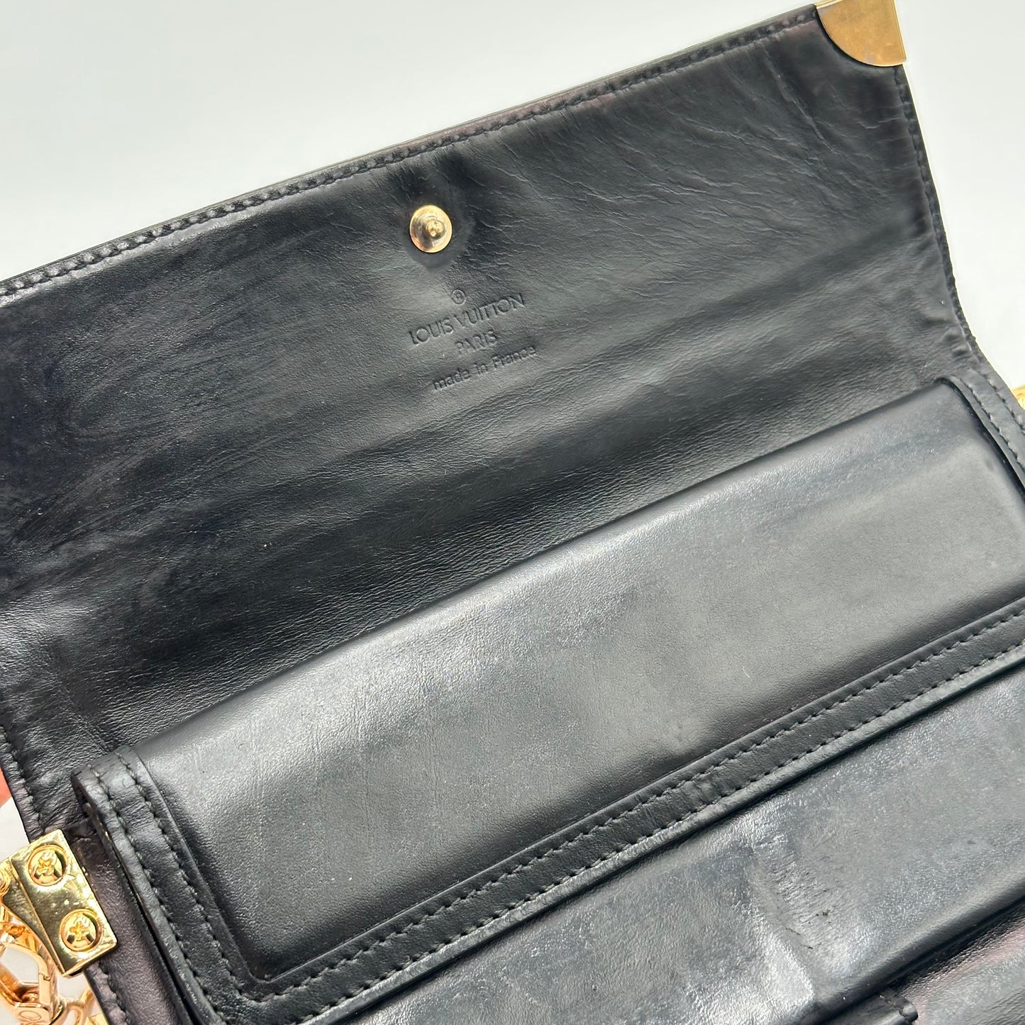 Authentic Louis Vuitton 2005 Suhali Black Trifold Wallet Crossbody