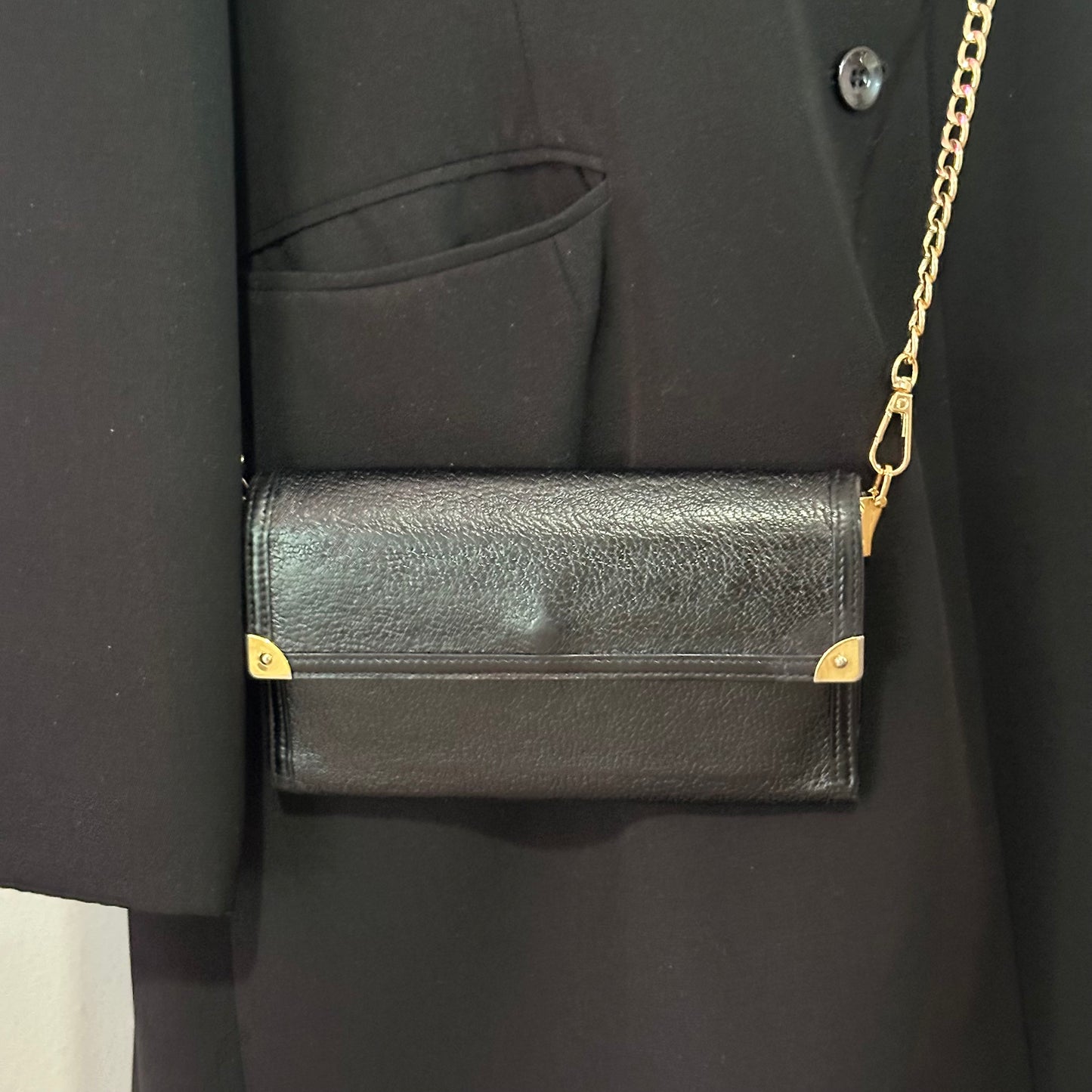 Authentic Louis Vuitton 2005 Suhali Black Trifold Wallet Crossbody