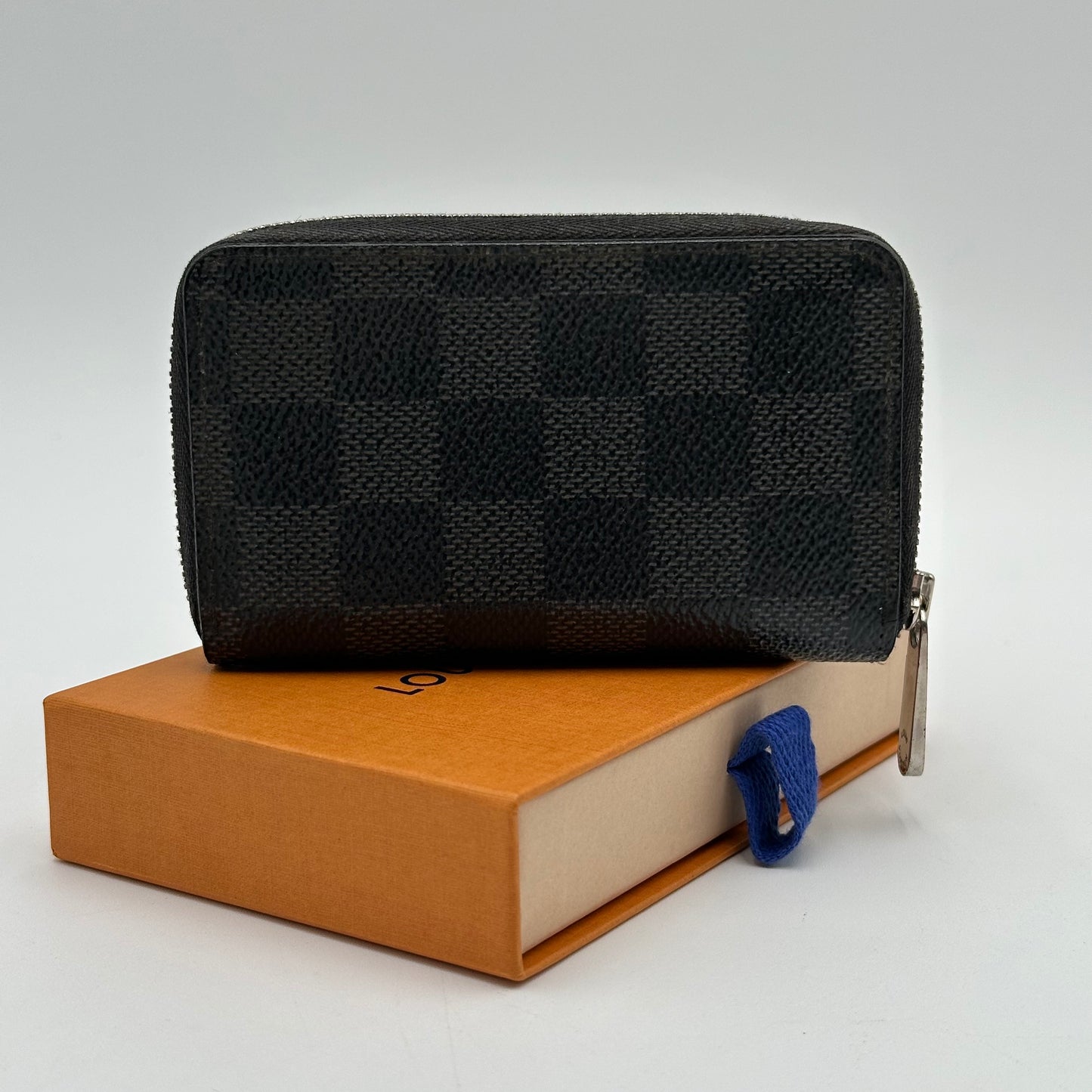 Authentic Louis Vuitton 2013 Damier Graphite Zippy Coin Purse Wallet