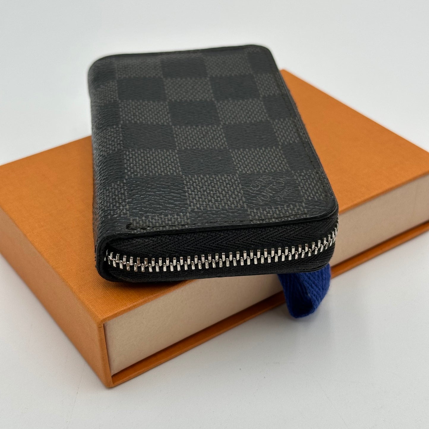 Authentic Louis Vuitton 2013 Damier Graphite Zippy Coin Purse Wallet