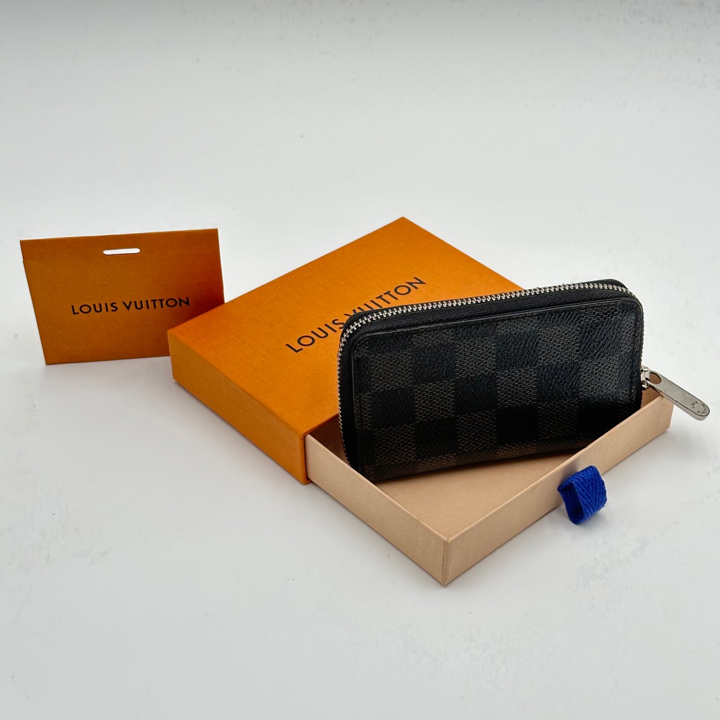 Authentic Louis Vuitton 2013 Damier Graphite Zippy Coin Purse Wallet