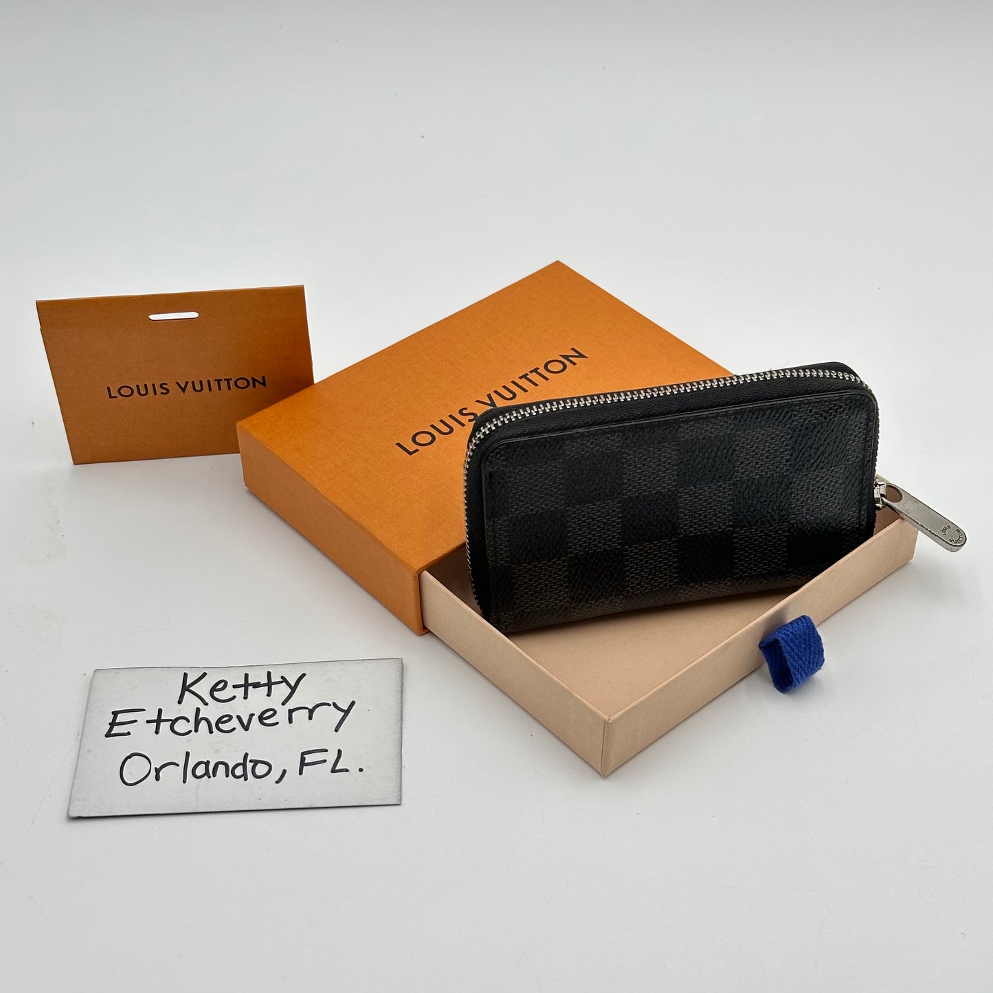 Authentic Louis Vuitton 2013 Damier Graphite Zippy Coin Purse Wallet