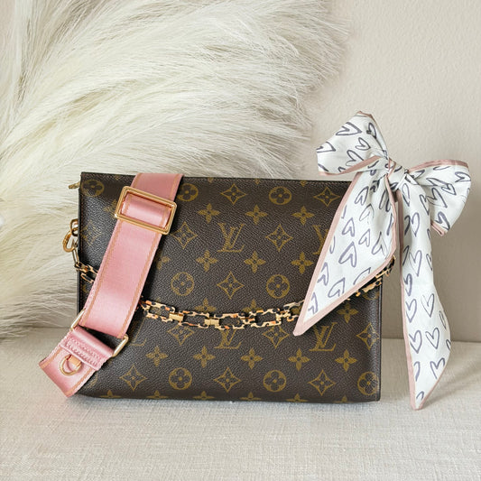 Authentic Louis Vuitton Monogram Toiletry 26 Crossbody
