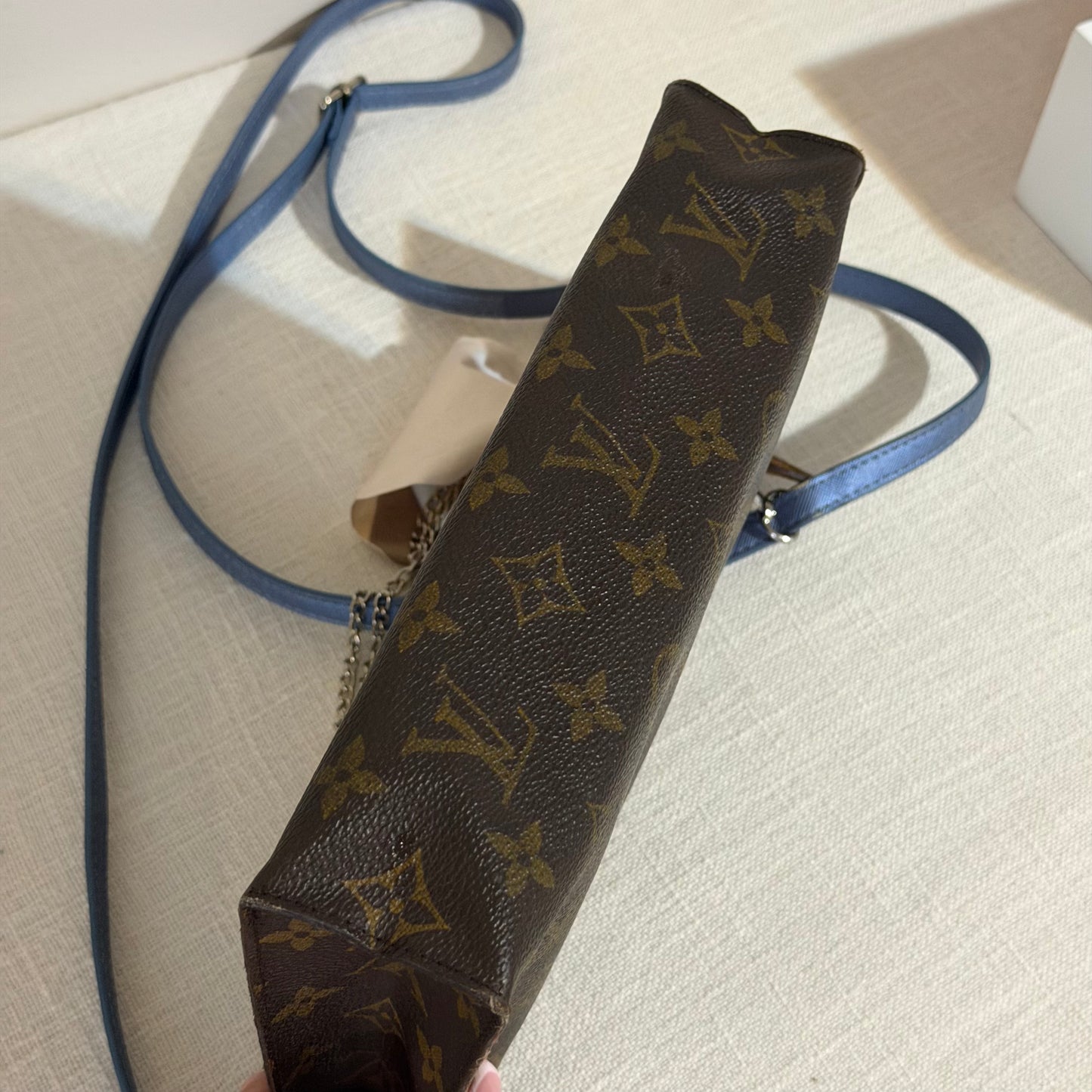 Authentic Louis Vuitton Monogram Toiletry 26 Crossbody