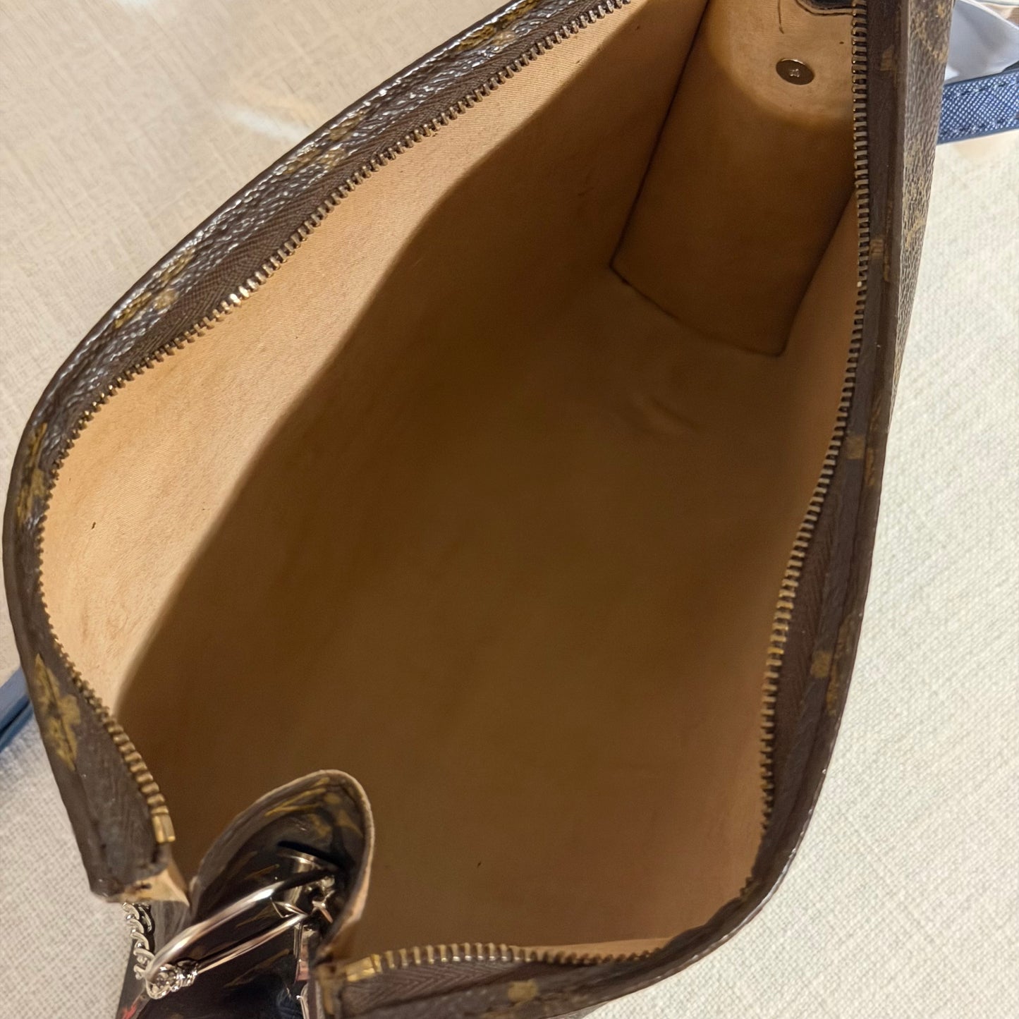 Authentic Louis Vuitton Monogram Toiletry 26 Crossbody
