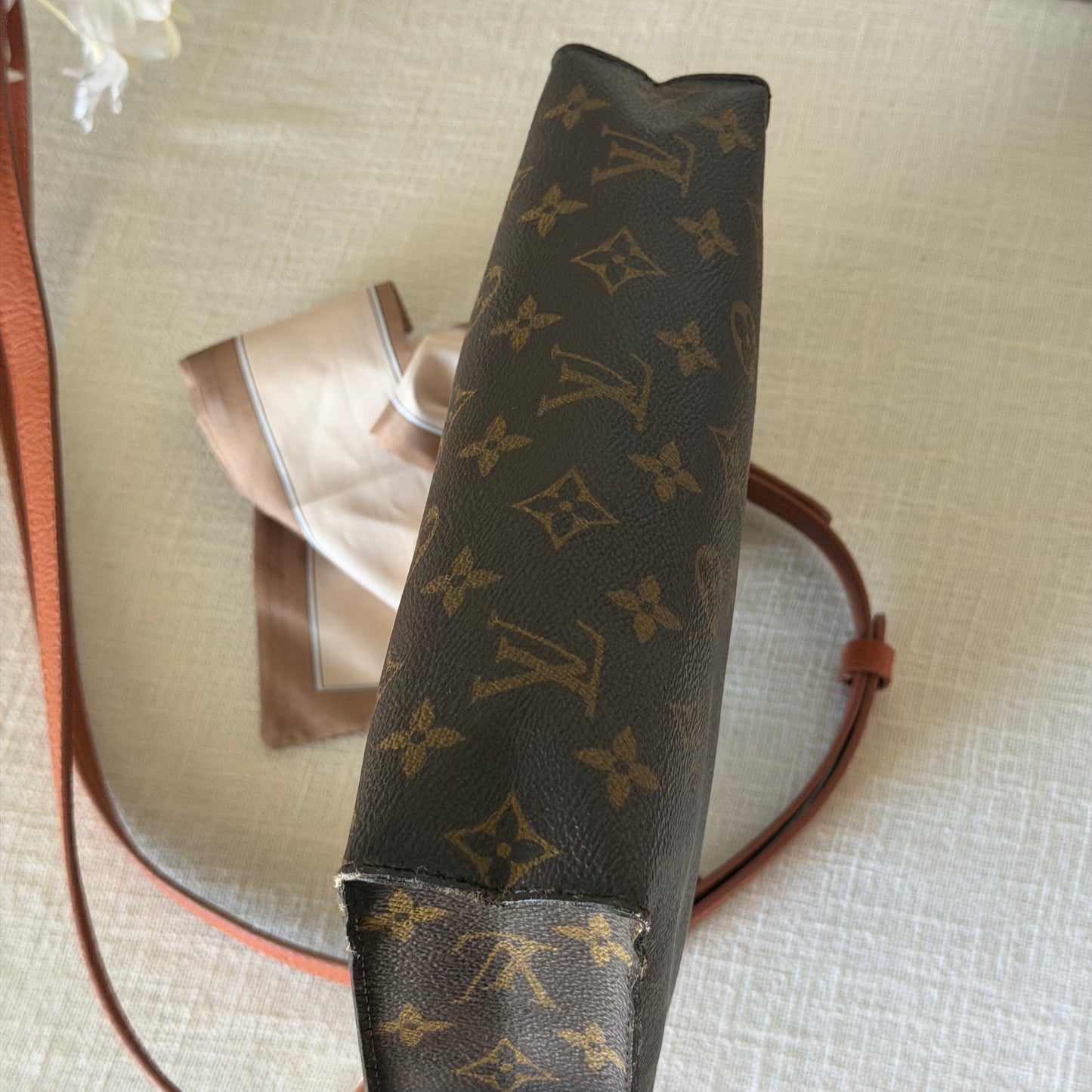 Authentic Louis Vuitton Monogram Toiletry 26 Crossbody