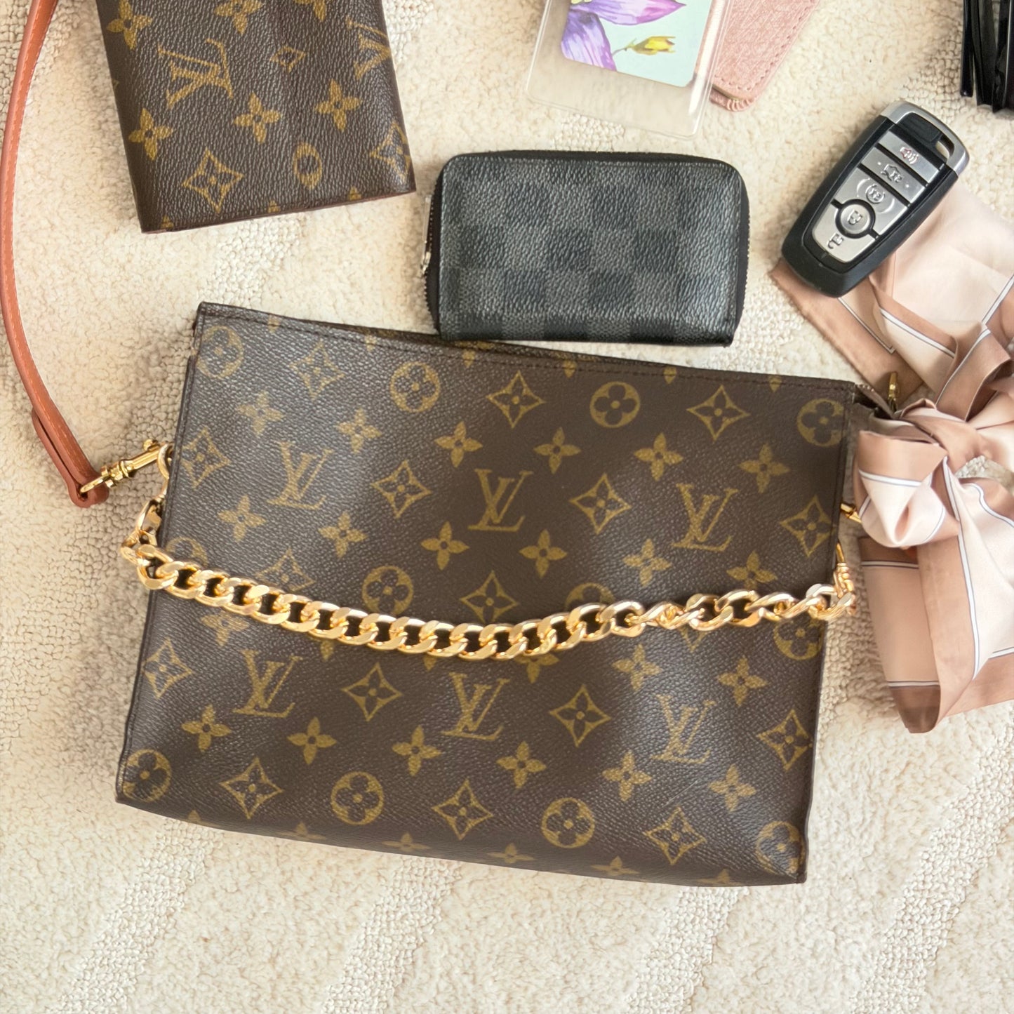 Authentic Louis Vuitton Monogram Toiletry 26 Crossbody