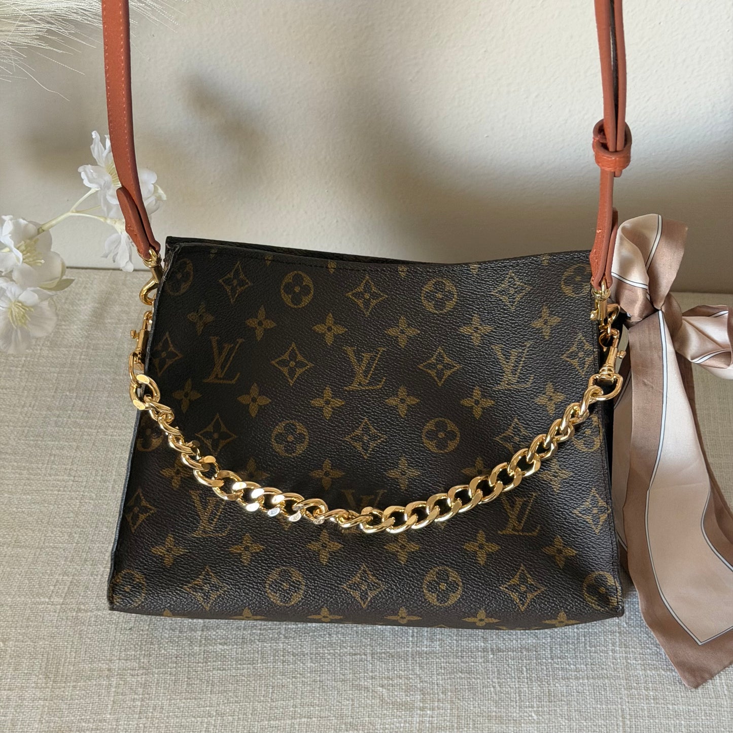 Authentic Louis Vuitton Monogram Toiletry 26 Crossbody