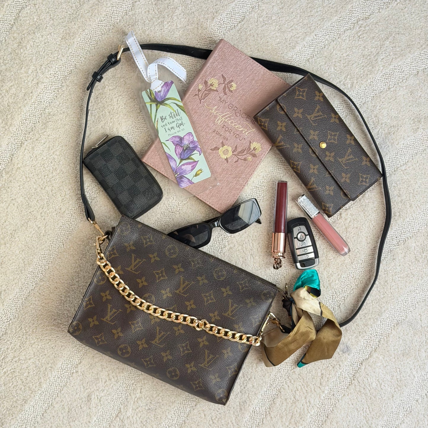 Authentic Louis Vuitton Monogram Toiletry 26 Crossbody