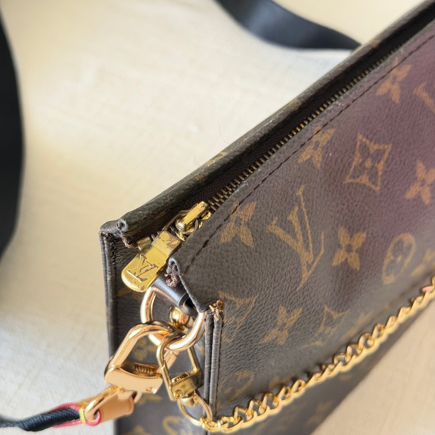 Authentic Louis Vuitton Monogram Toiletry 26 Crossbody
