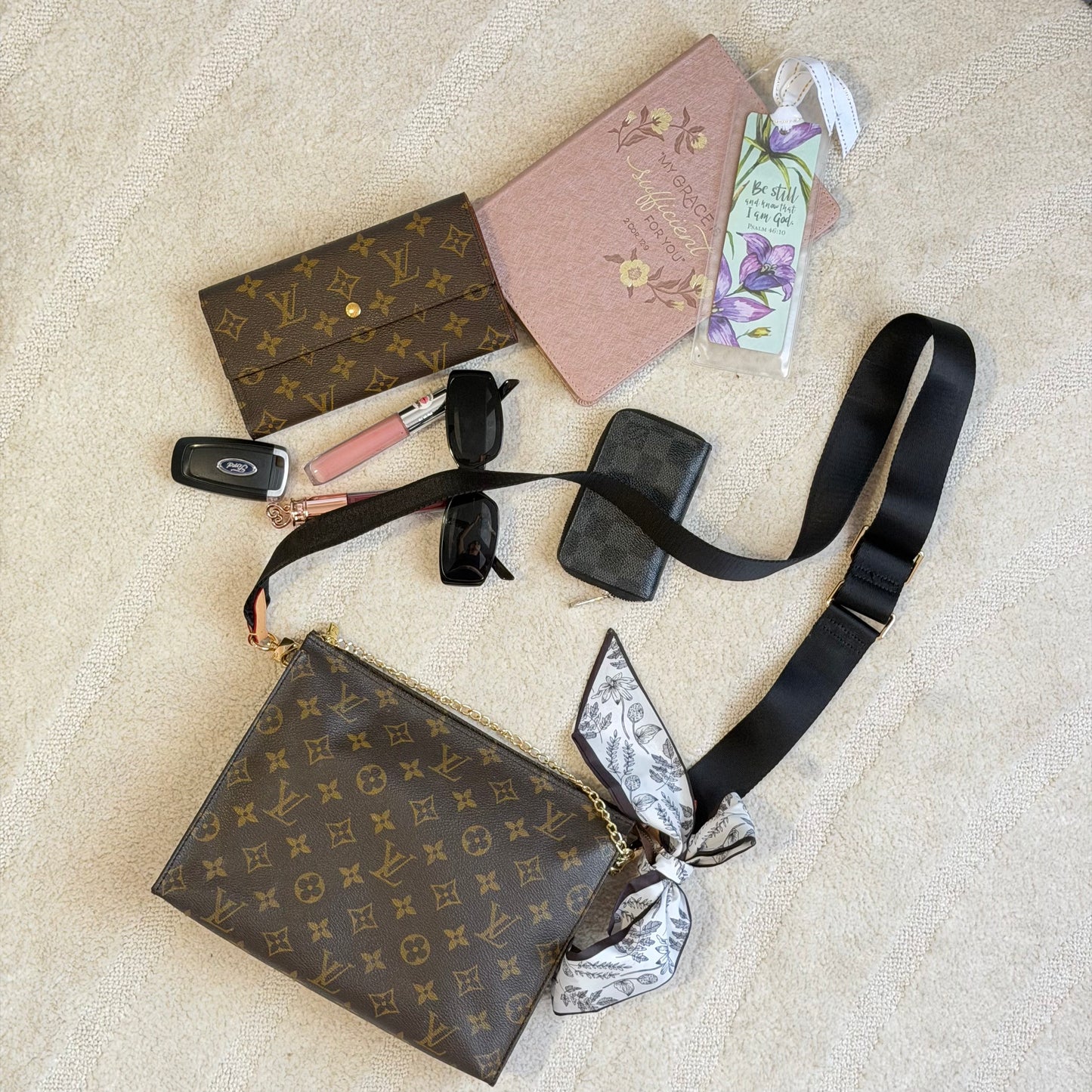 Authentic Louis Vuitton Monogram Toiletry 26 Crossbody