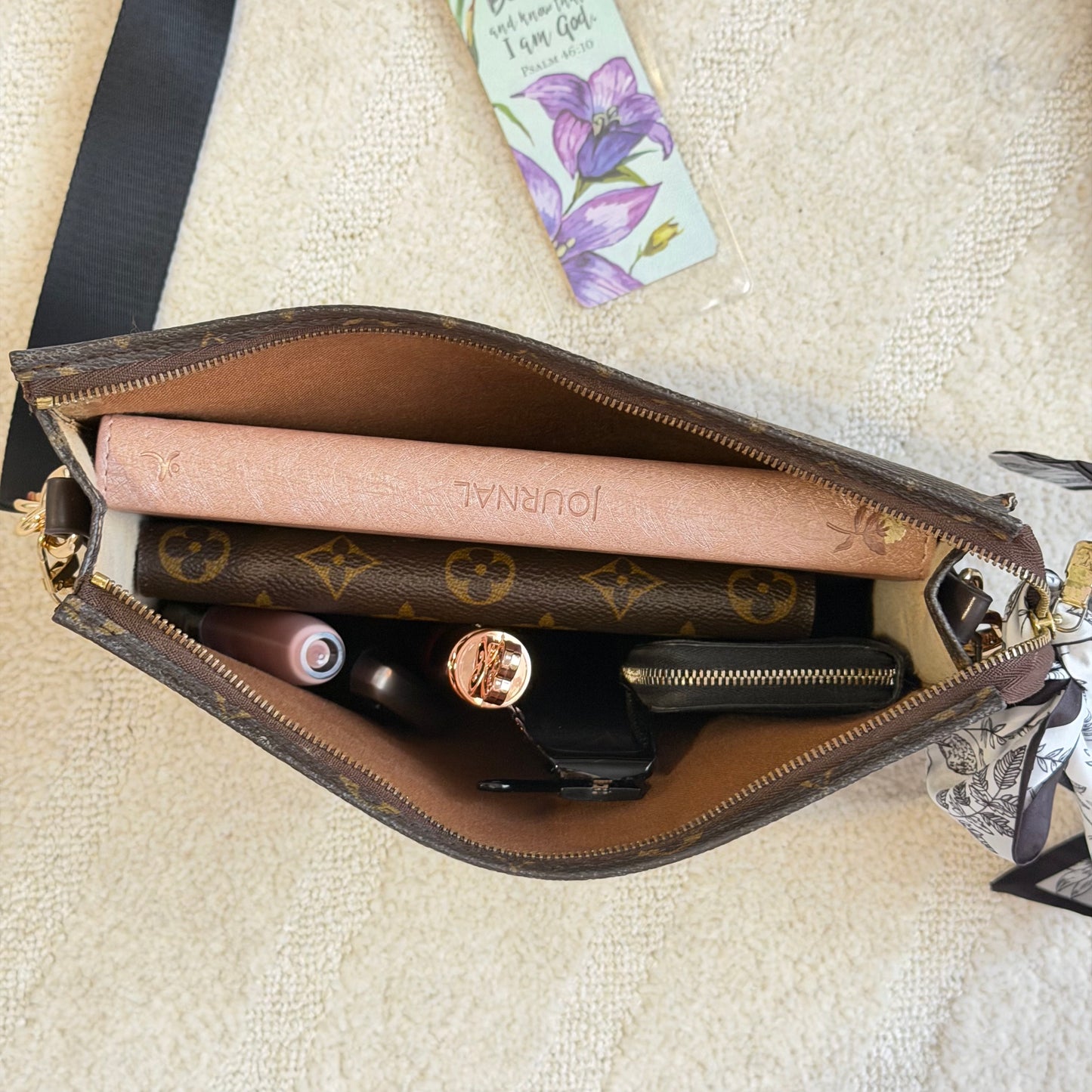 Authentic Louis Vuitton Monogram Toiletry 26 Crossbody