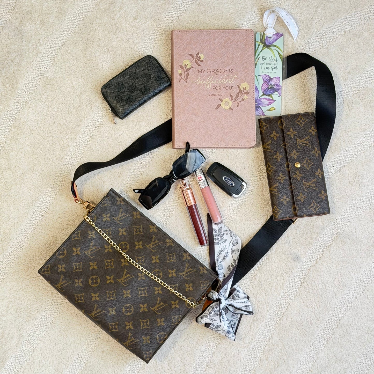 Authentic Louis Vuitton Monogram Toiletry 26 Crossbody