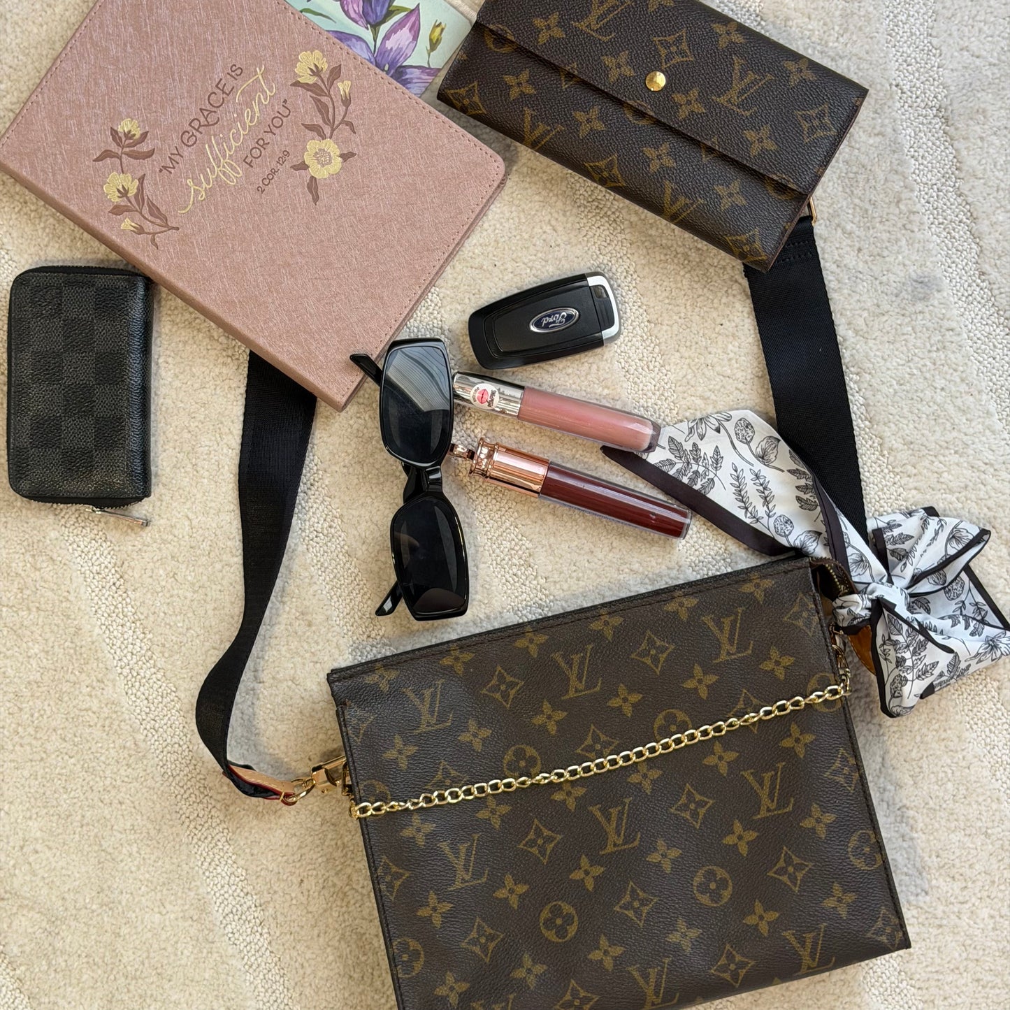 Authentic Louis Vuitton Monogram Toiletry 26 Crossbody