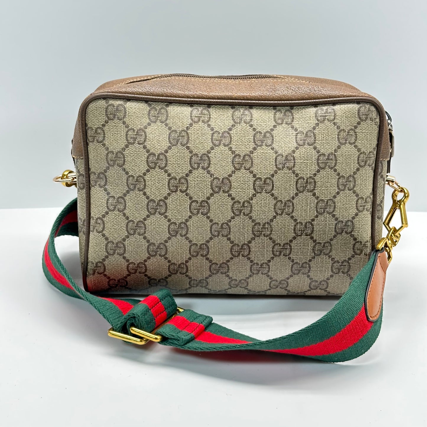 Authentic GUCCI Vintage GG Zipper Pouch Crossbody