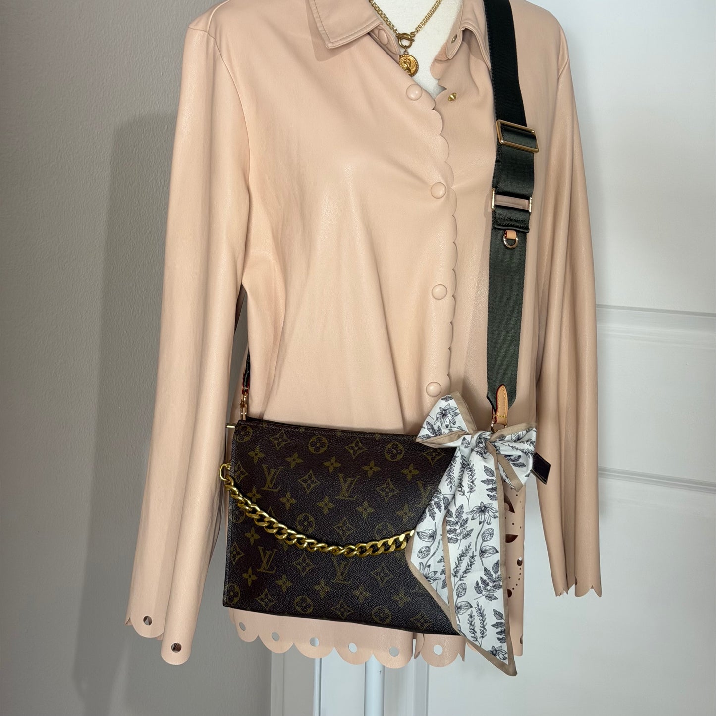 (Copy) Authentic Louis Vuitton Monogram Toiletry 26 Crossbody