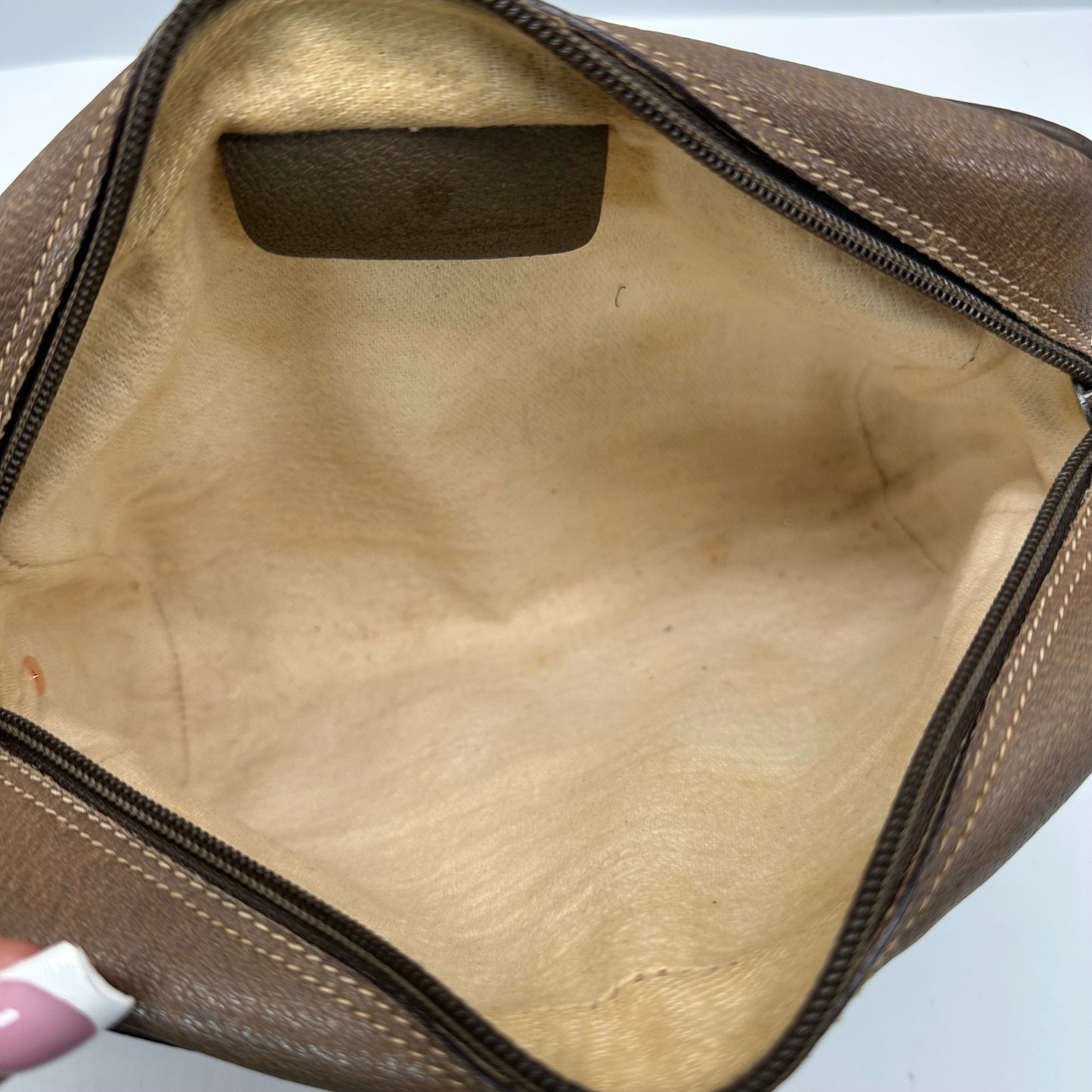 Authentic GUCCI Vintage GG Zipper Pouch Crossbody