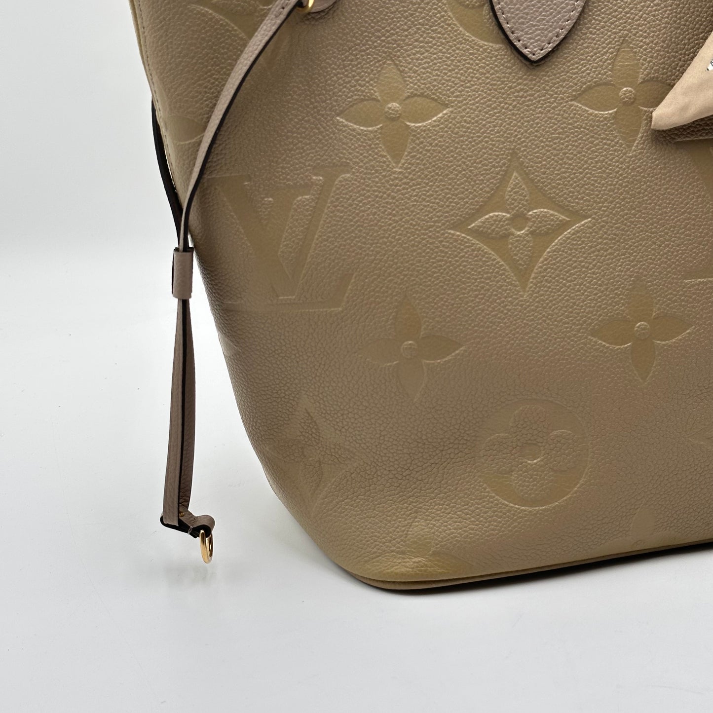 Authentic Louis Vuitton Turtle Dove Empreinte Neverfull MM
