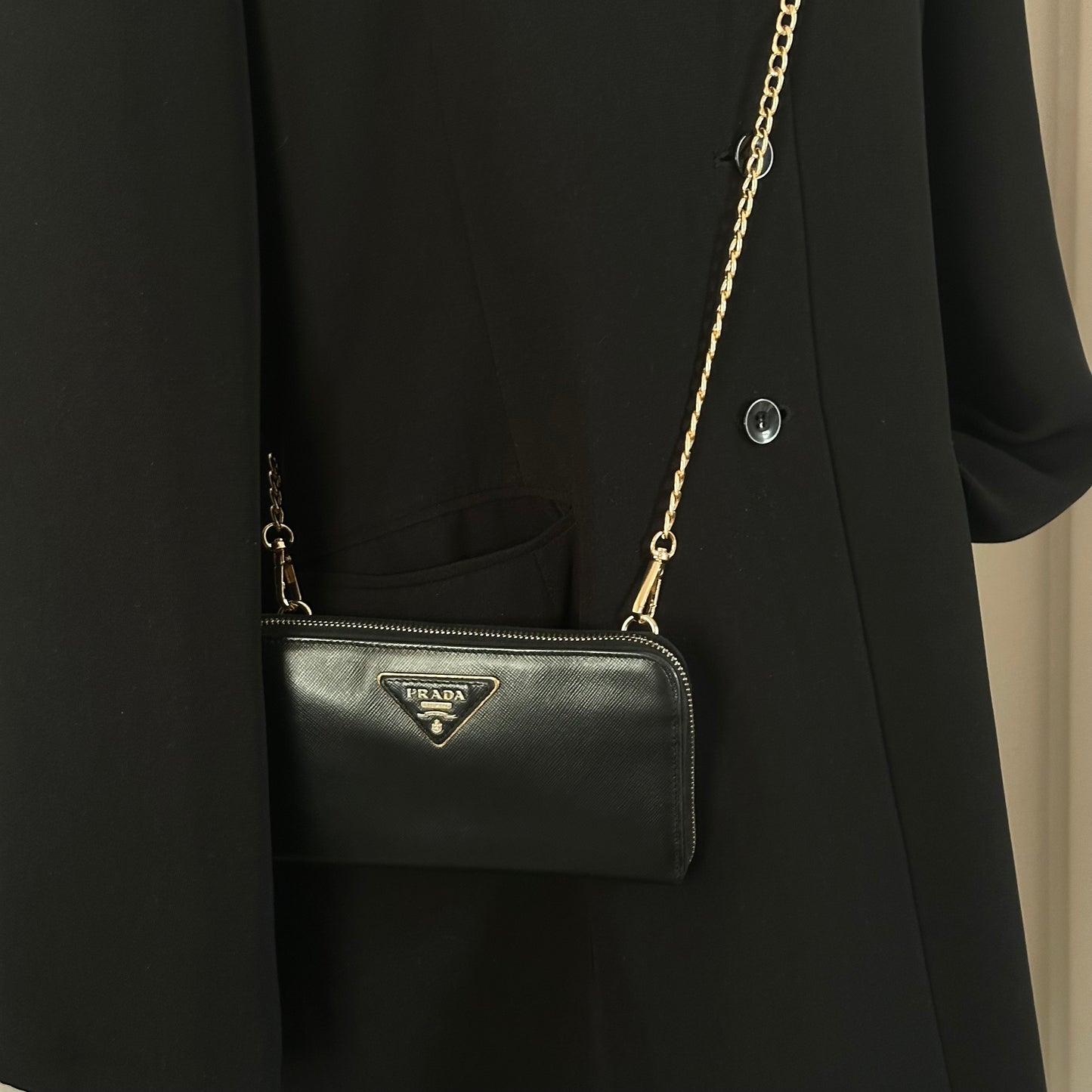 Authentic PRADA Saffiano Triangle Full Zip Wallet