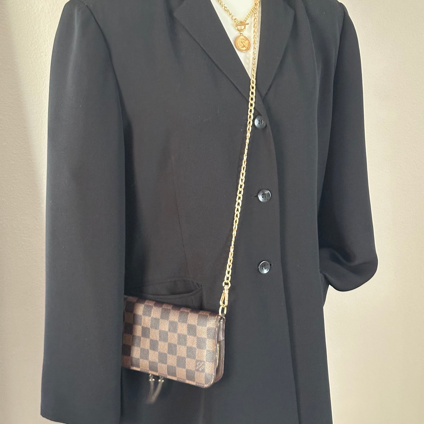 Authentic Louis Vuitton 2009 Damier Ebene Insolite Wallet Crossbody