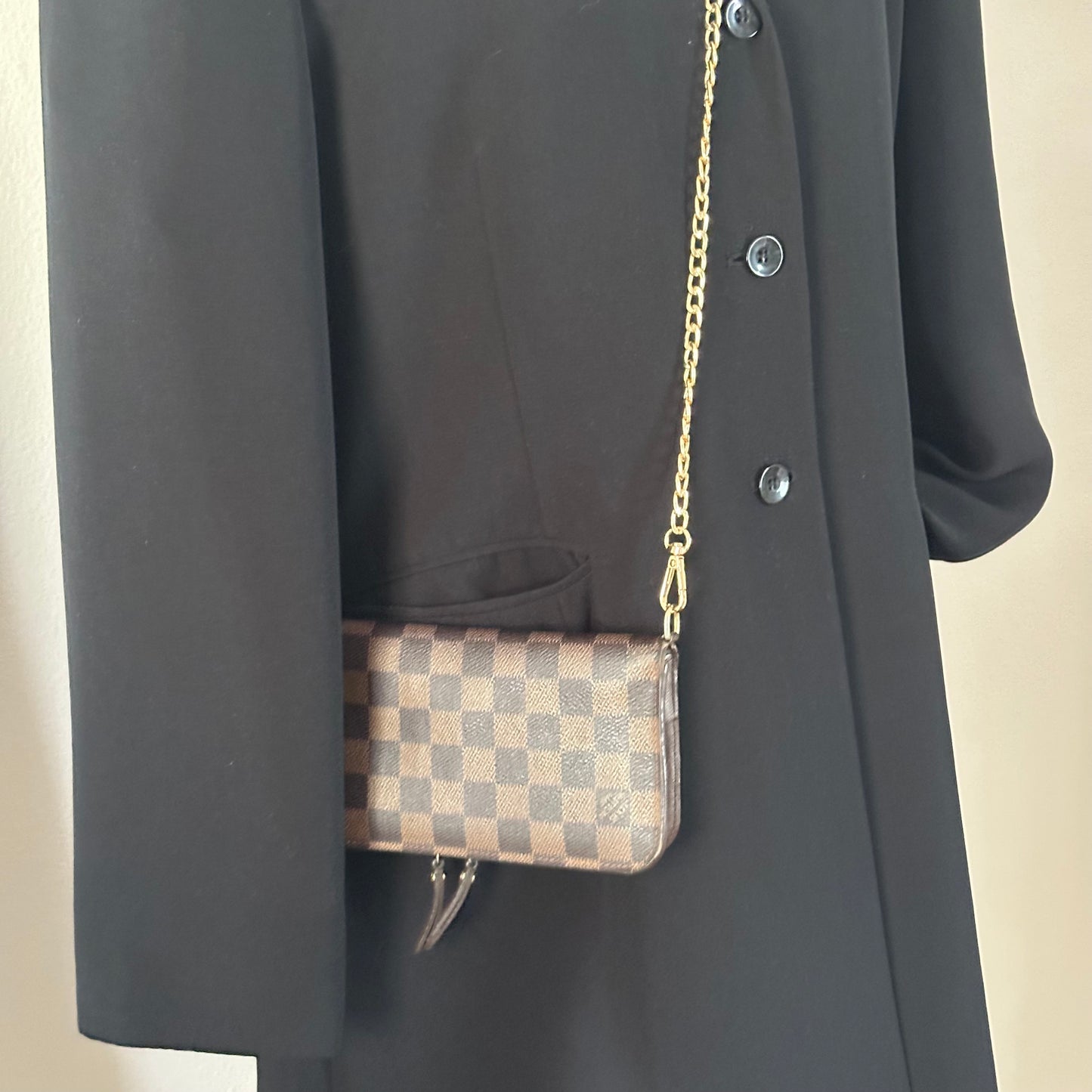 Authentic Louis Vuitton 2009 Damier Ebene Insolite Wallet Crossbody