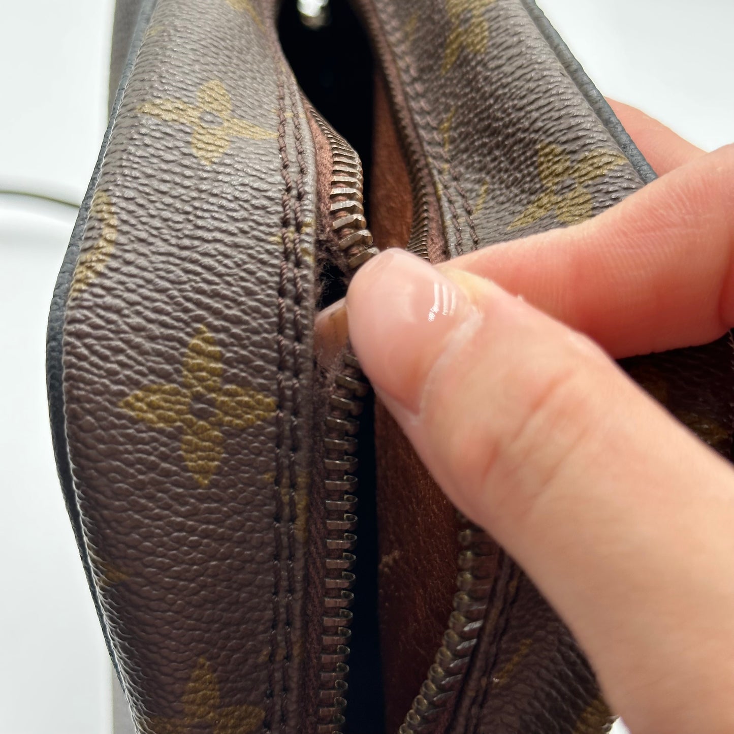 Authentic Louis Vuitton Vintage Monogram Marceau Crossbody