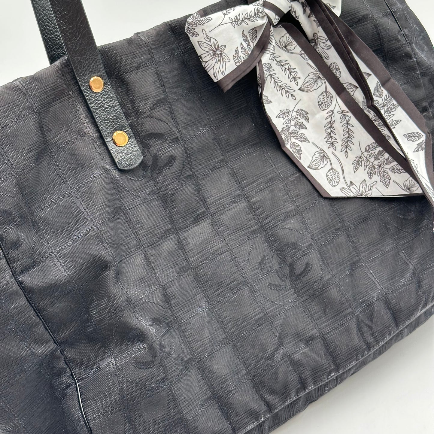 Authentic CHANEL Black Medium Travel Line Tote