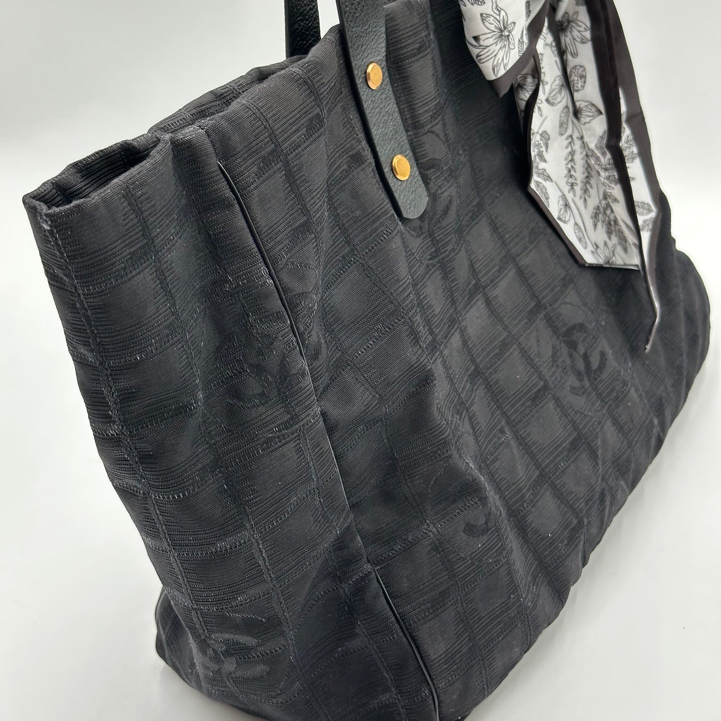 Authentic CHANEL Black Medium Travel Line Tote