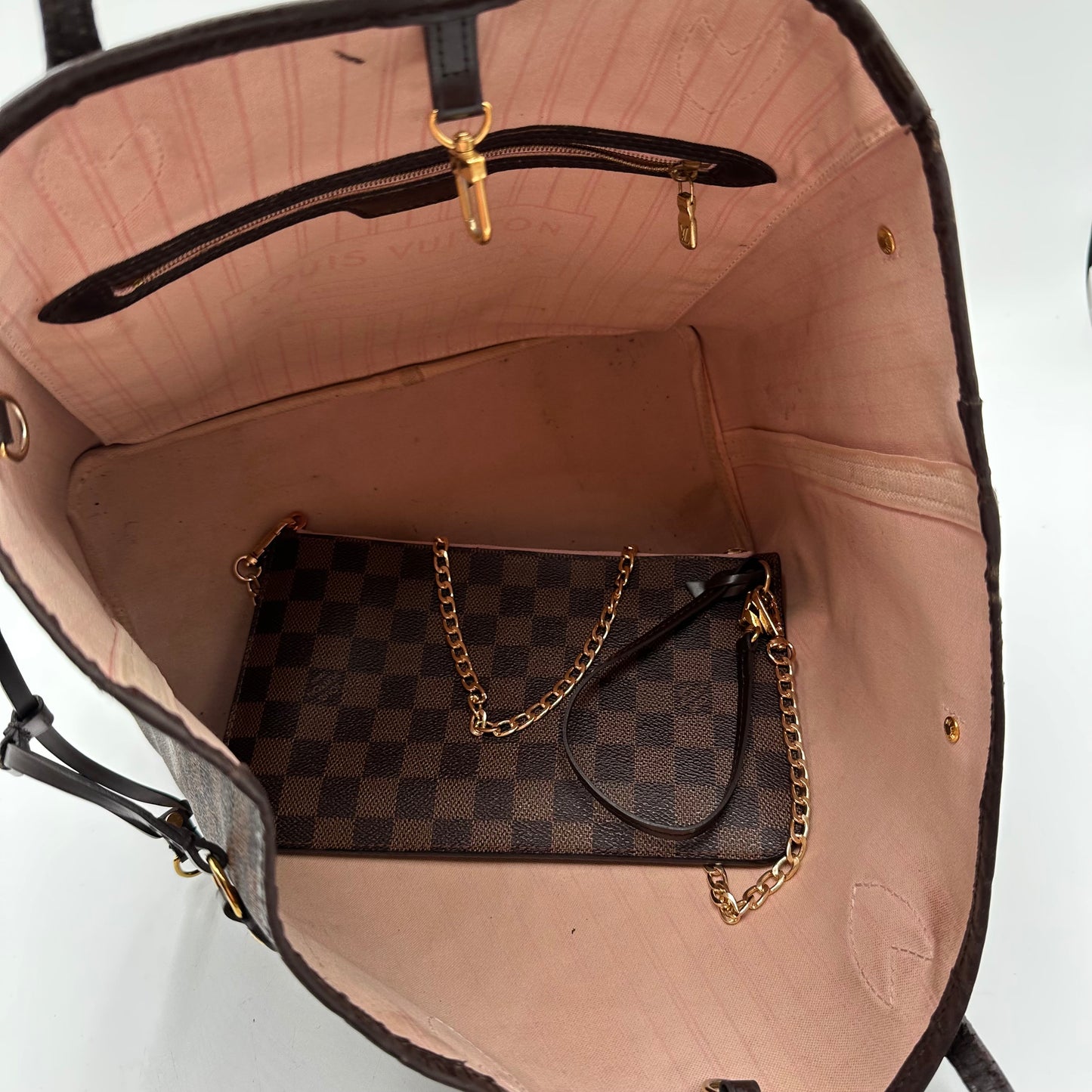 Authentic Louis Vuitton 2018 Damier Ebene Neverfull Rose Ballerine MM + Wristlet