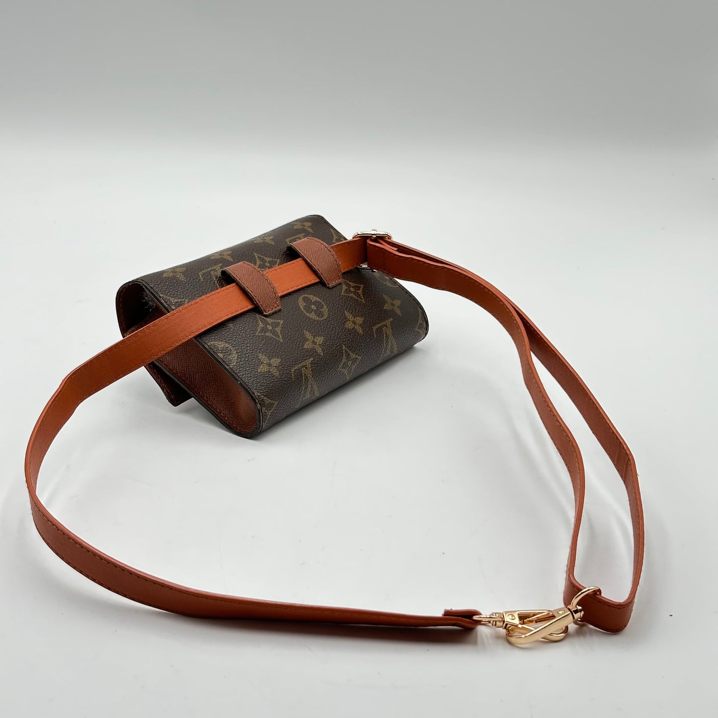Authentic Louis Vuitton 1993 Monogram Arsch Belt Bag Crossbody