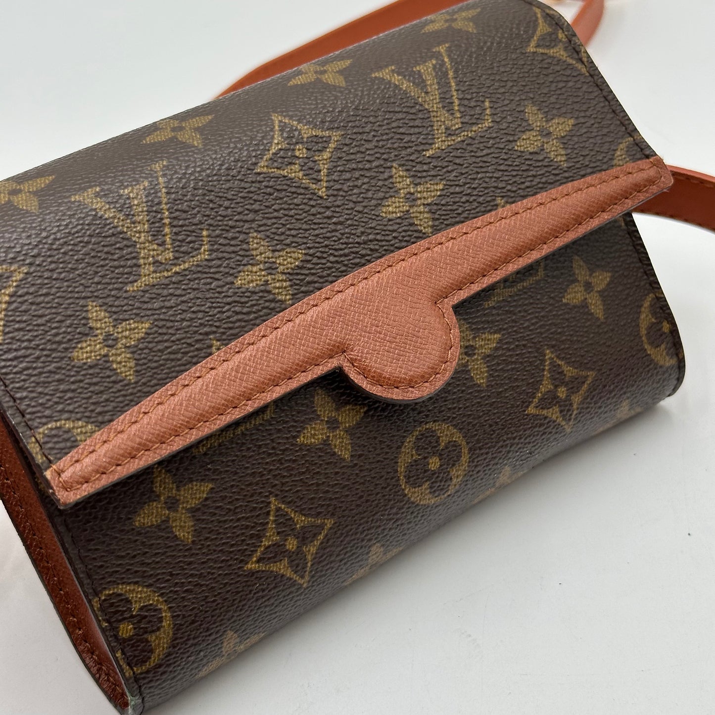 Authentic Louis Vuitton 1993 Monogram Arsch Belt Bag Crossbody