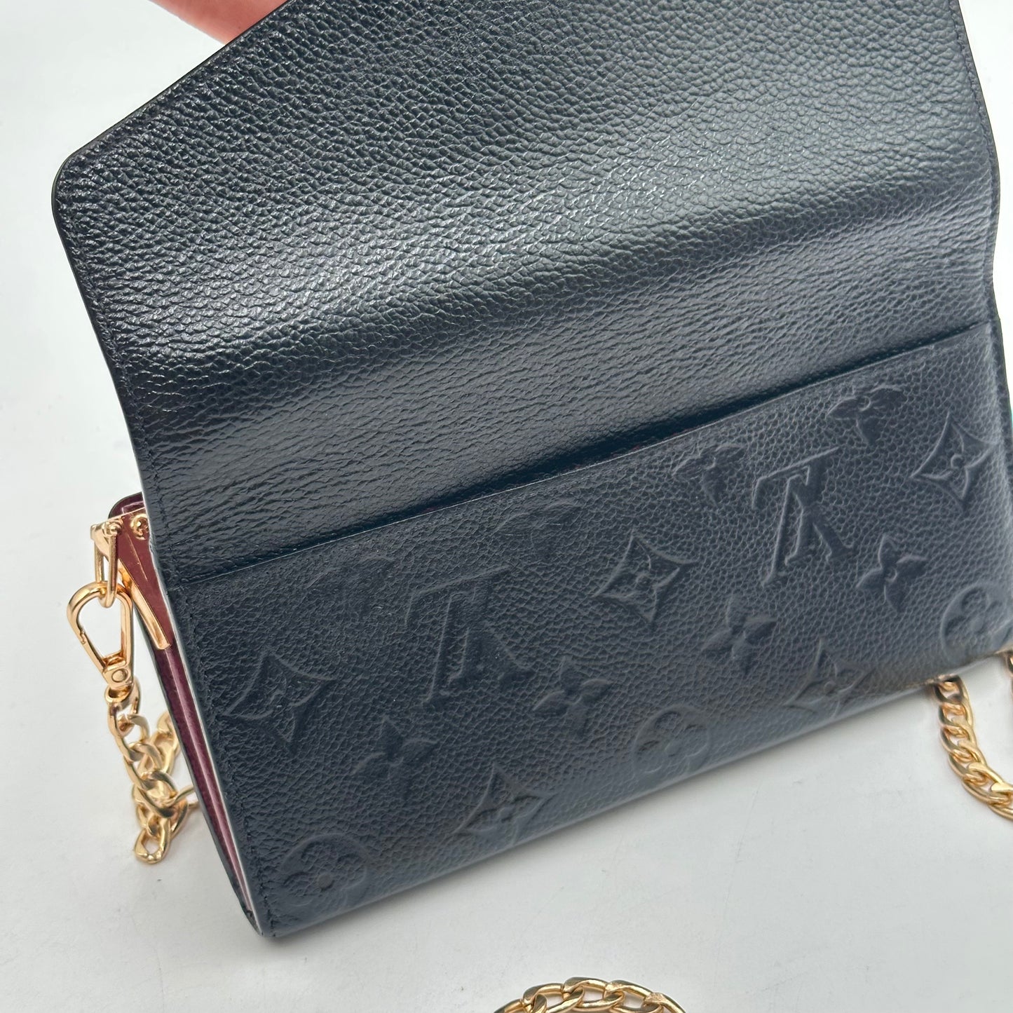 Authentic Louis Vuitton 2018 Empreinte Black Sarah Wallet Crossbody