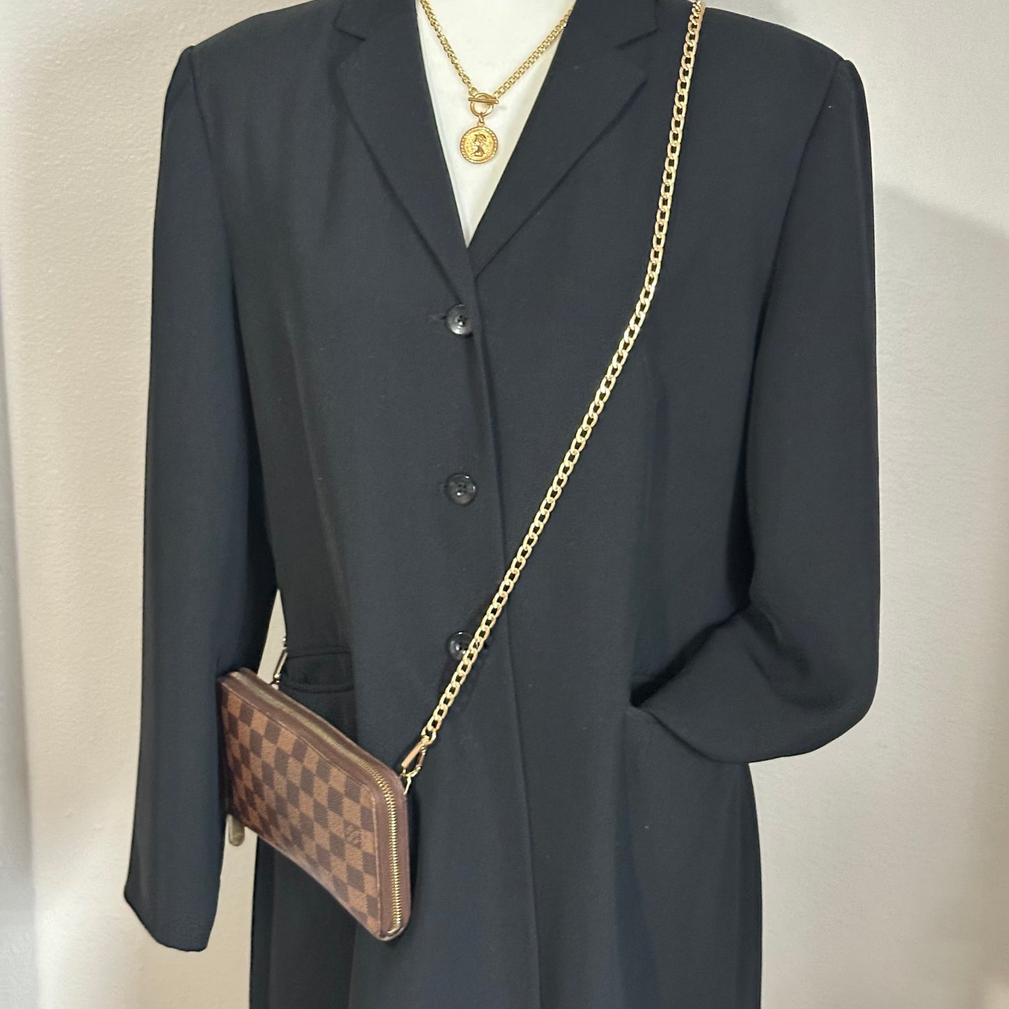 Authentic Louis Vuitton 2011 Damier Ebene Organizer Wallet Crossbody