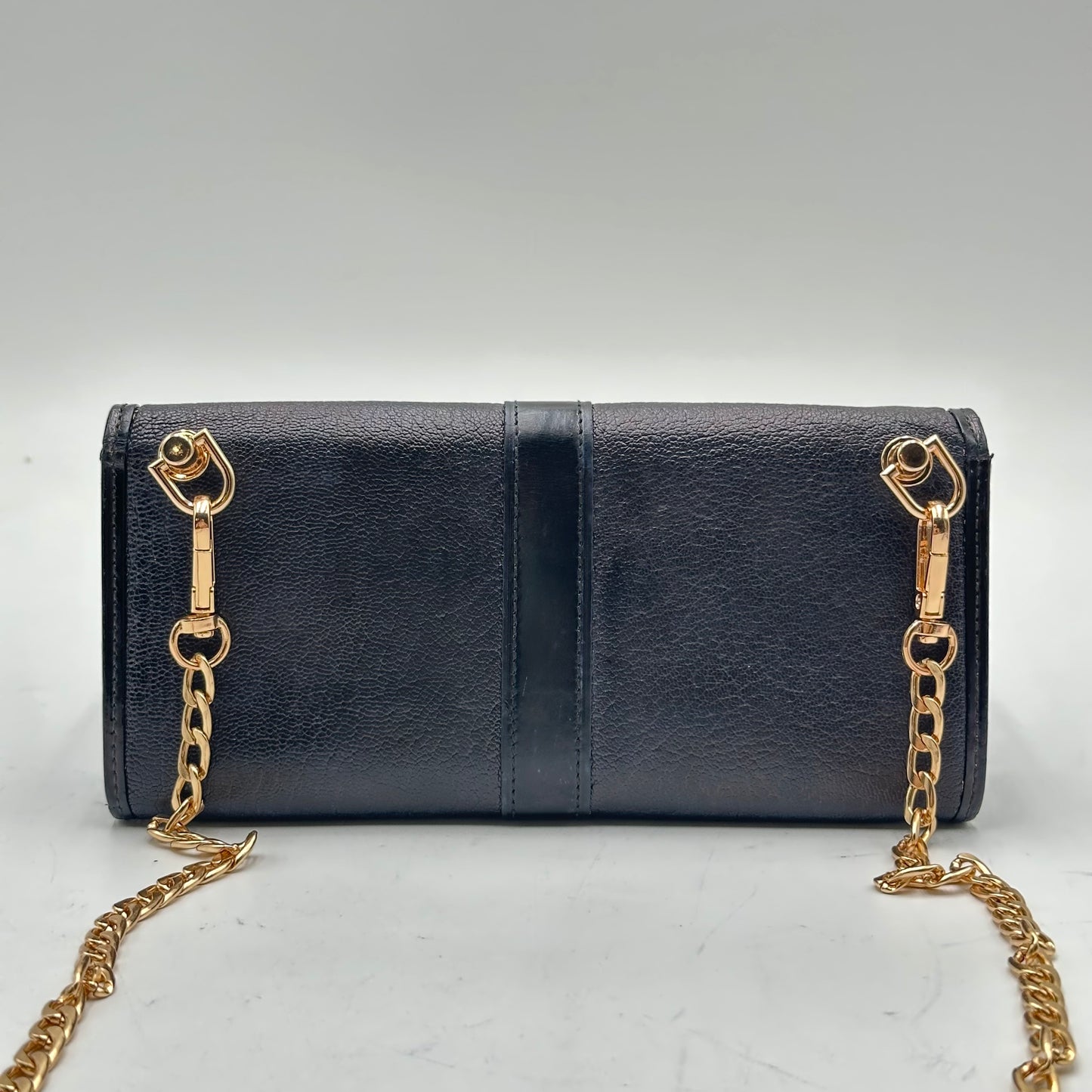 Authentic Louis Vuitton 2010 Suhali Sarah Wallet Crossbody