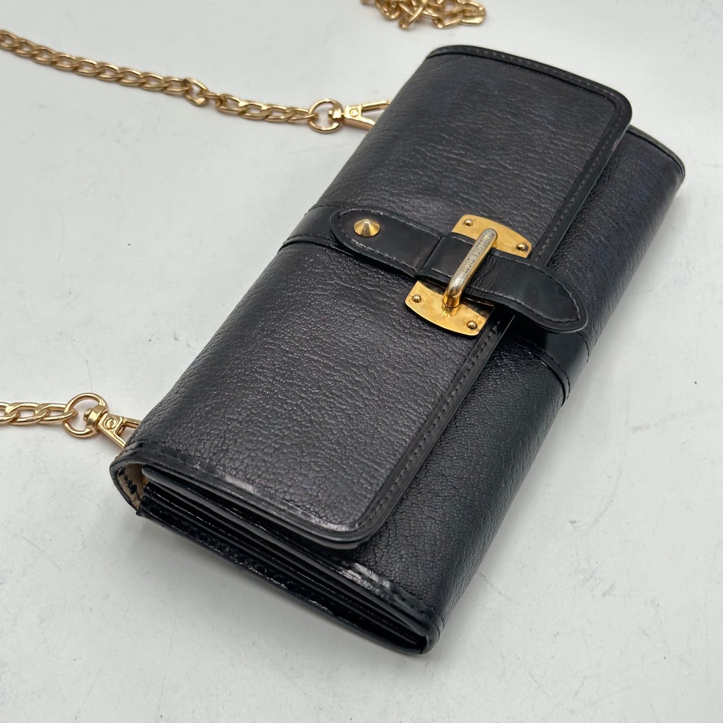 Authentic Louis Vuitton 2010 Suhali Sarah Wallet Crossbody