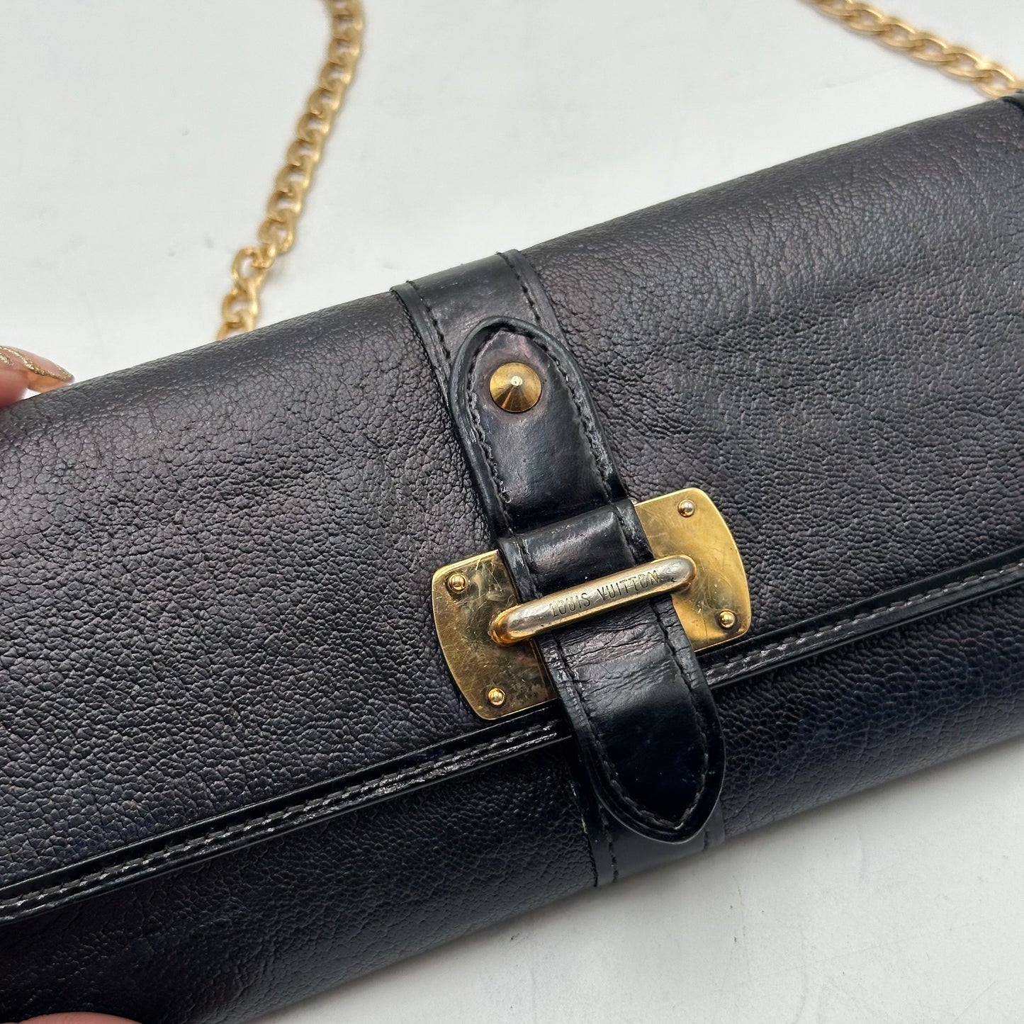 Authentic Louis Vuitton 2010 Suhali Sarah Wallet Crossbody