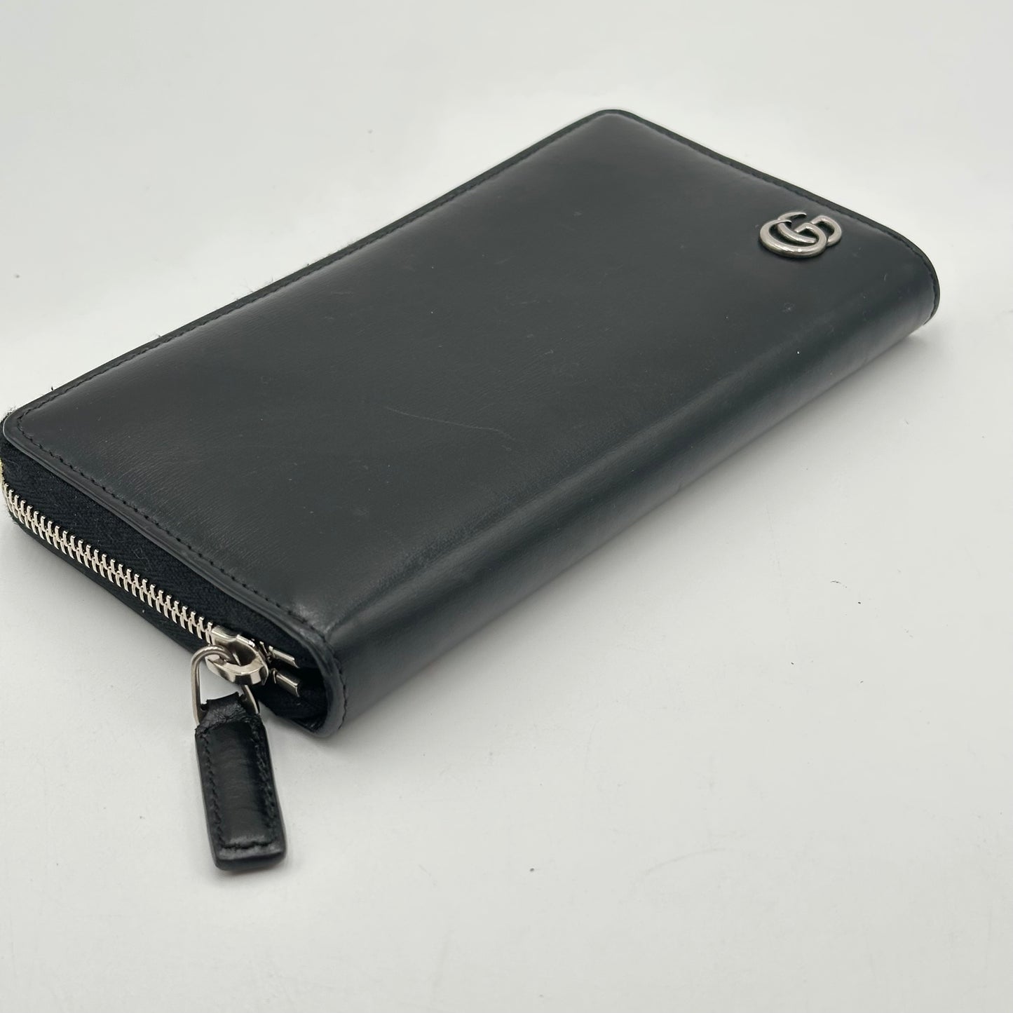 Authentic GUCCI Marmont Full Zip Wallet