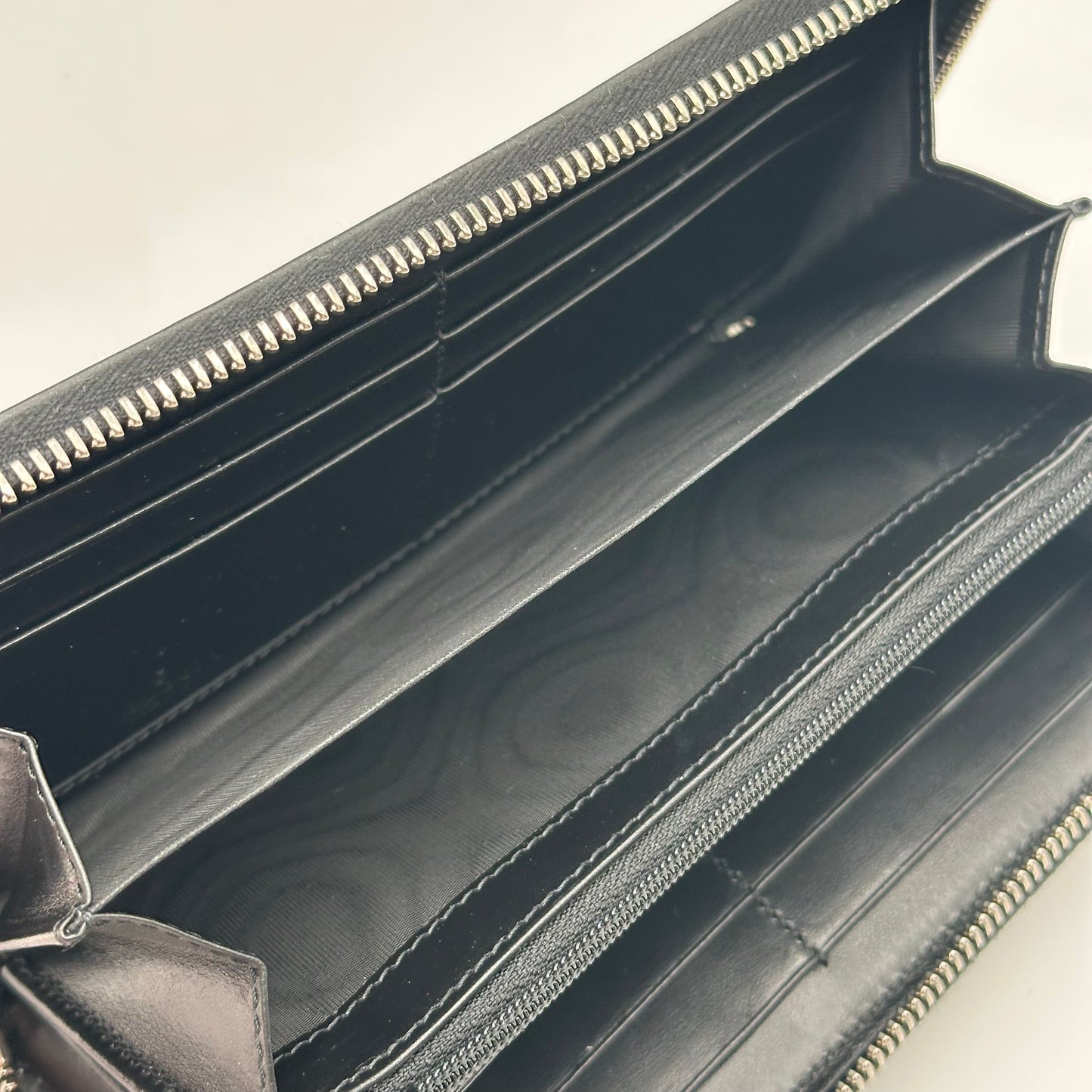 Authentic GUCCI Marmont Full Zip Wallet