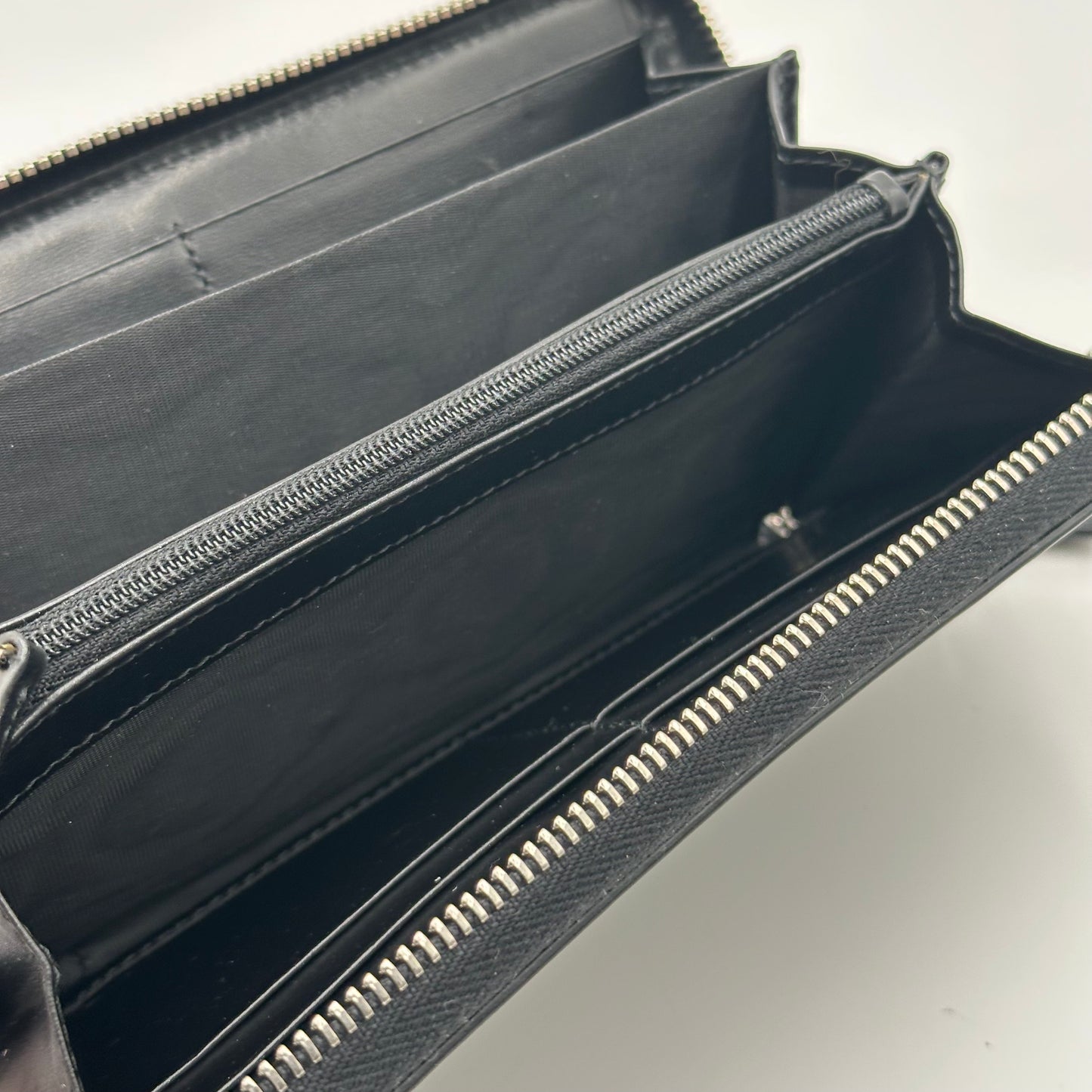 Authentic GUCCI Marmont Full Zip Wallet