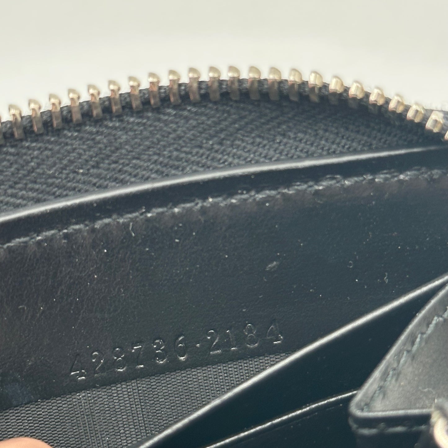 Authentic GUCCI Marmont Full Zip Wallet