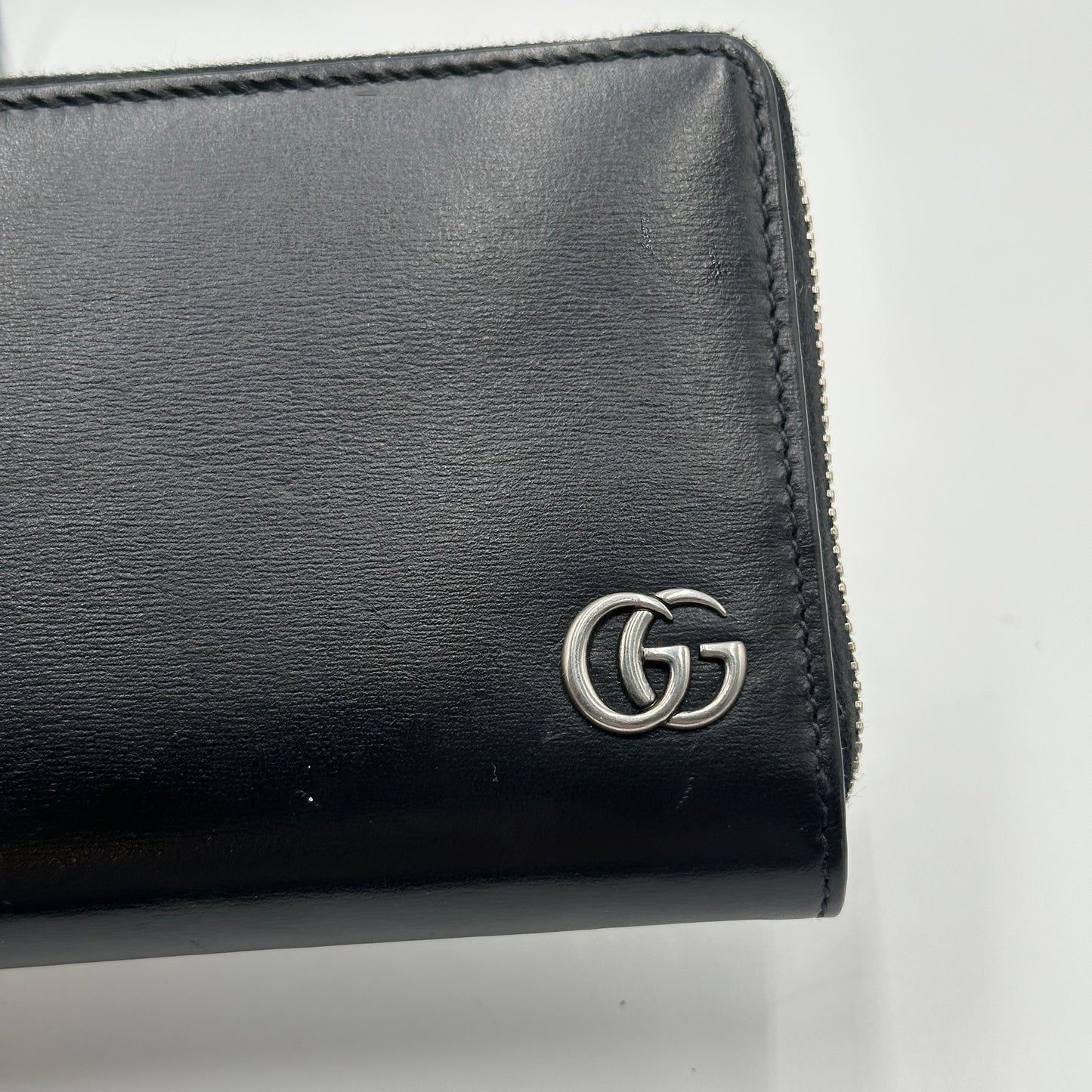 Authentic GUCCI Marmont Full Zip Wallet