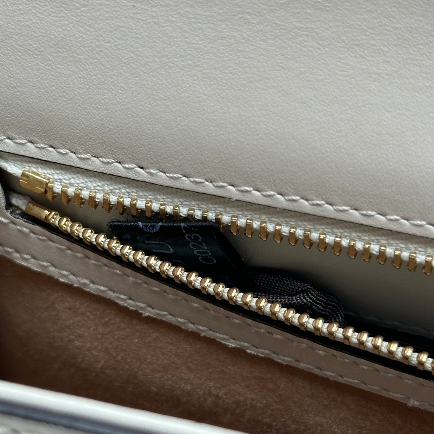 Authentic GUCCI Small Off White Sylvie