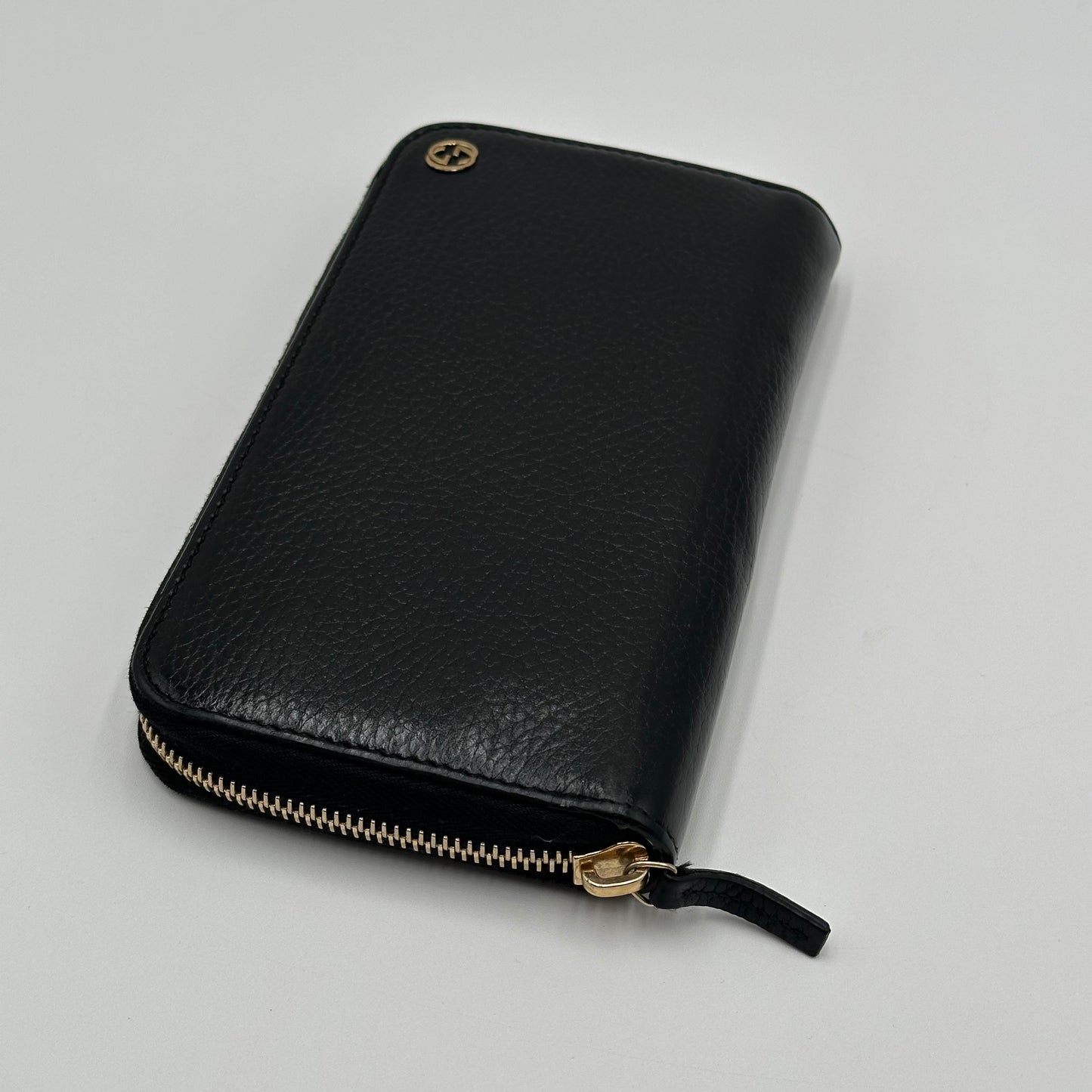 Authentic GUCCI Calfskin Zipper Wallet