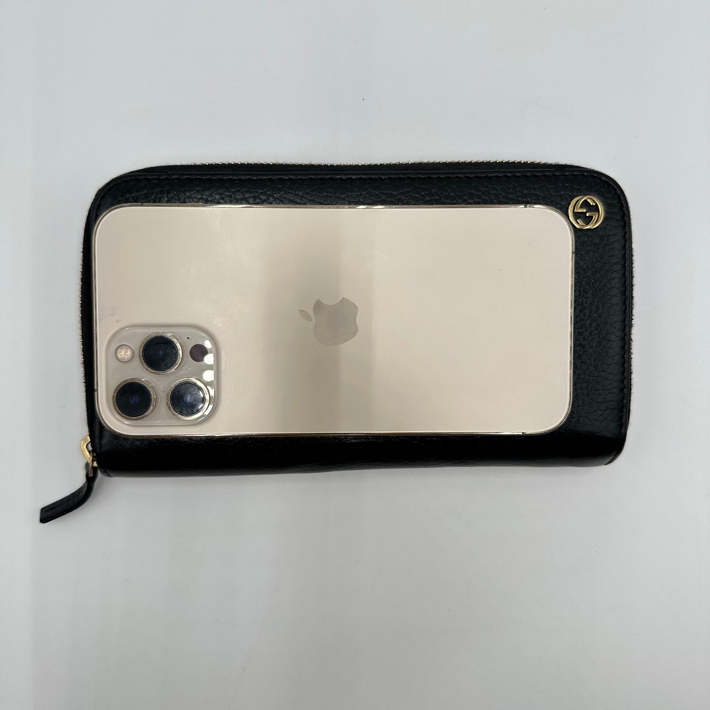 Authentic GUCCI Calfskin Zipper Wallet