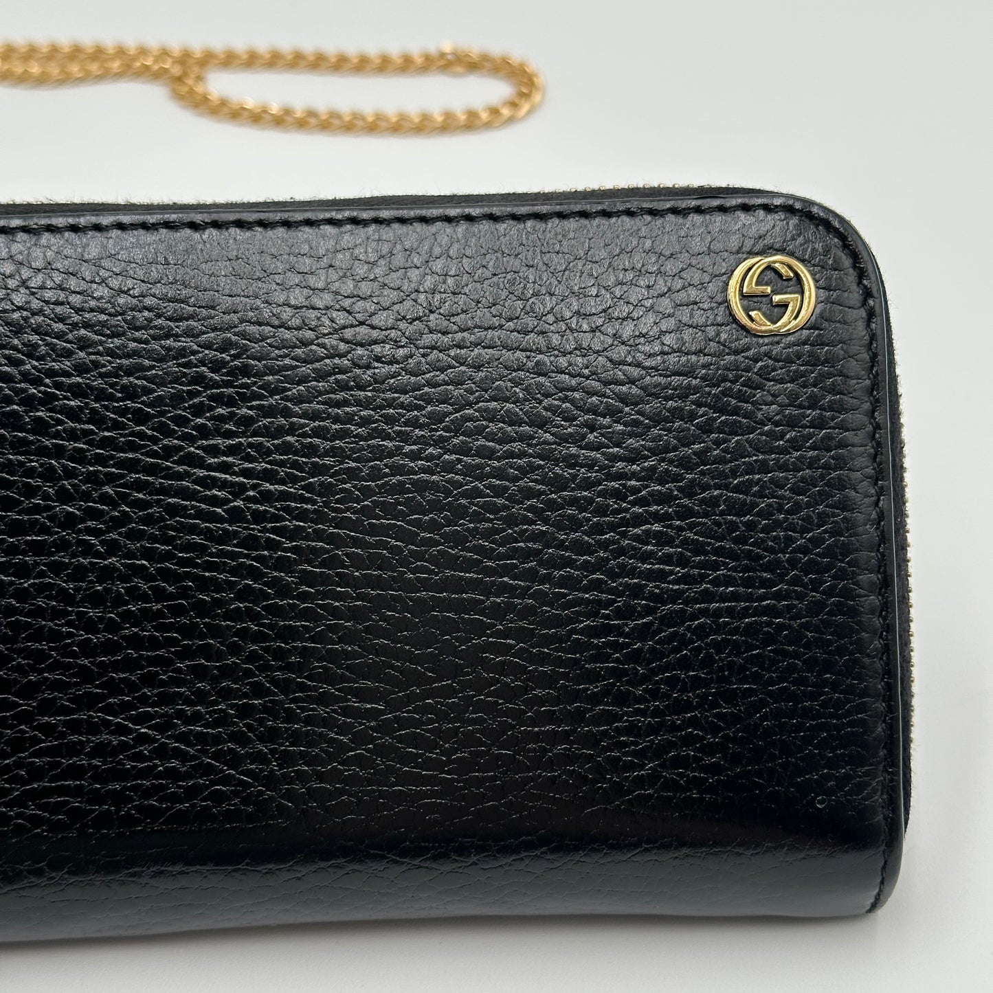 Authentic GUCCI Calfskin Zipper Wallet