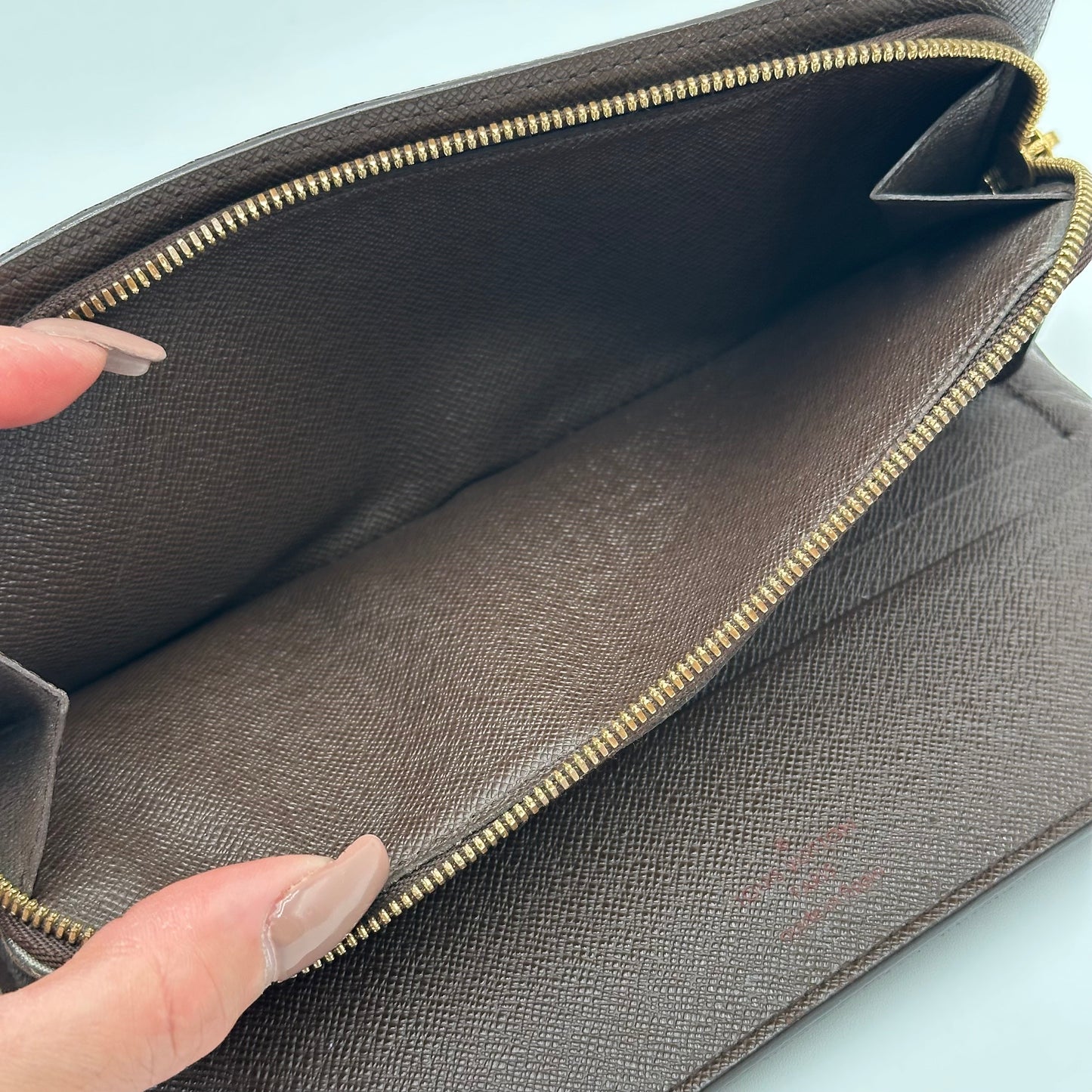 Authentic Louis Vuitton 2009 Damier Ebene Insolite Wallet Crossbody